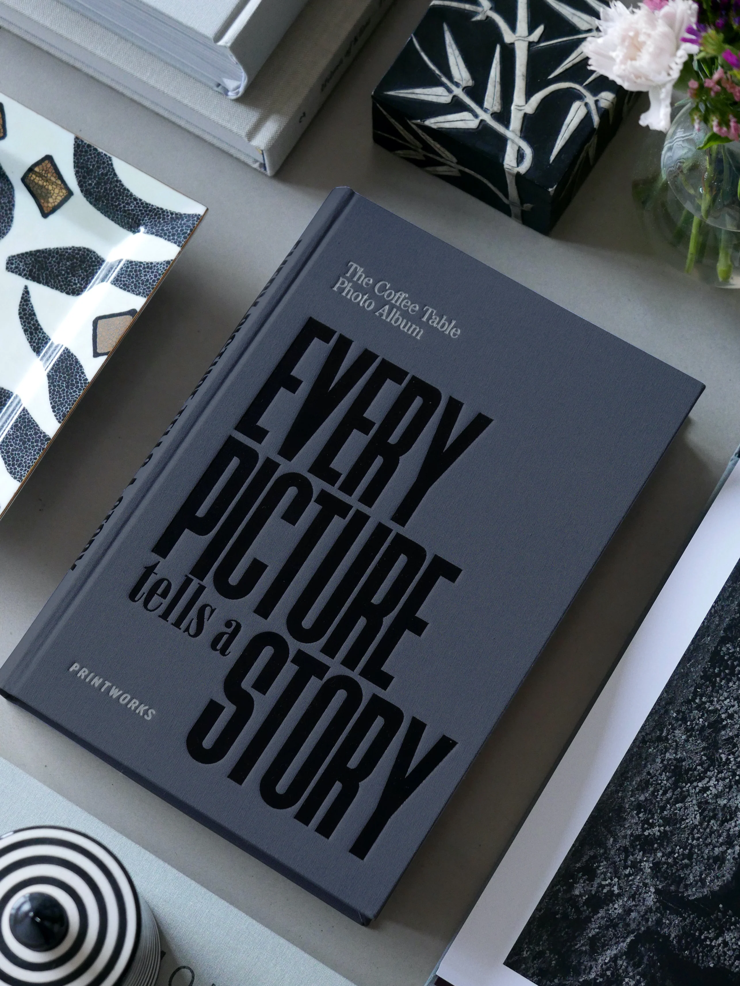 Album na zdjęcia EVERY PICTURE TELLS A STORY szary - Image 2