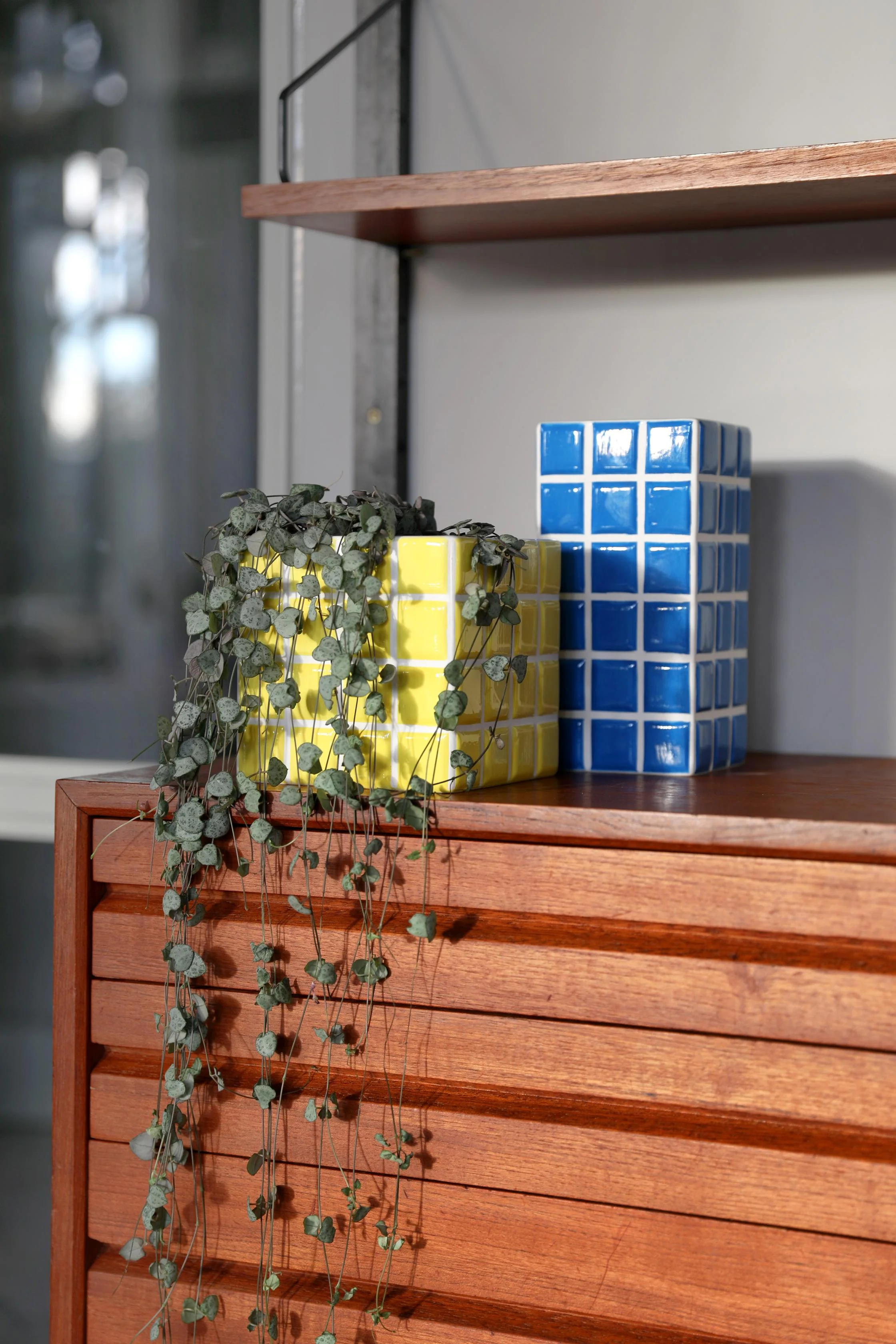 Doniczka TILE żółty z białym - Image 2