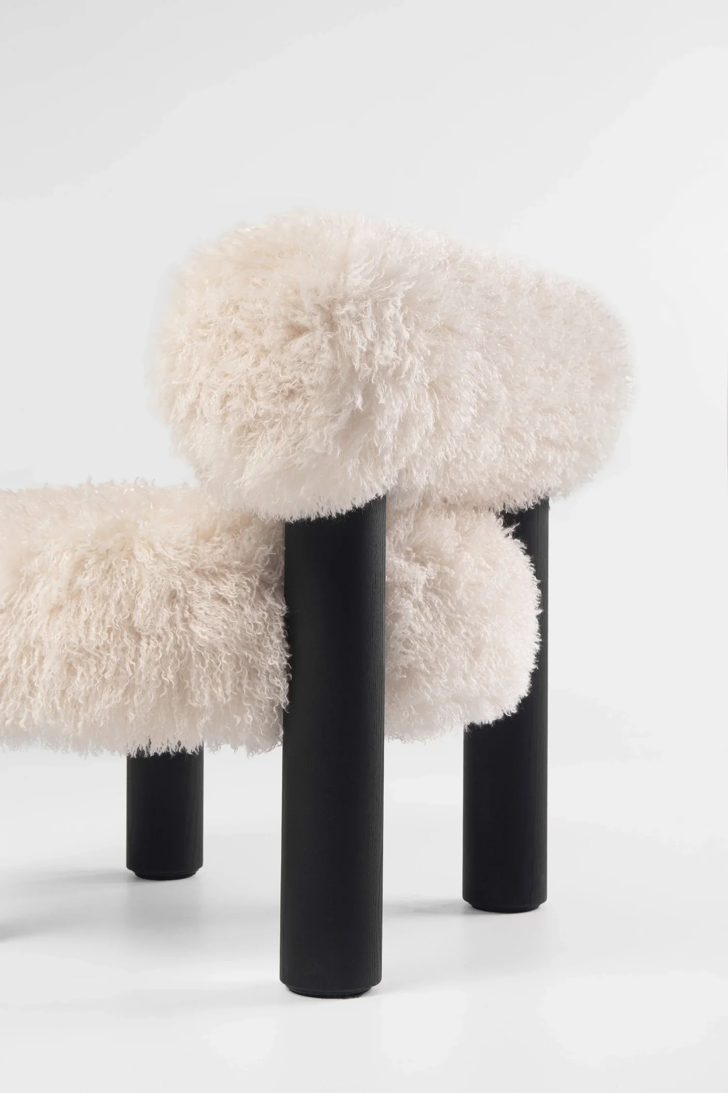 Fotel GROPIUS CS2 - FLUFFY EDITION sztuczne futerko - Image 3