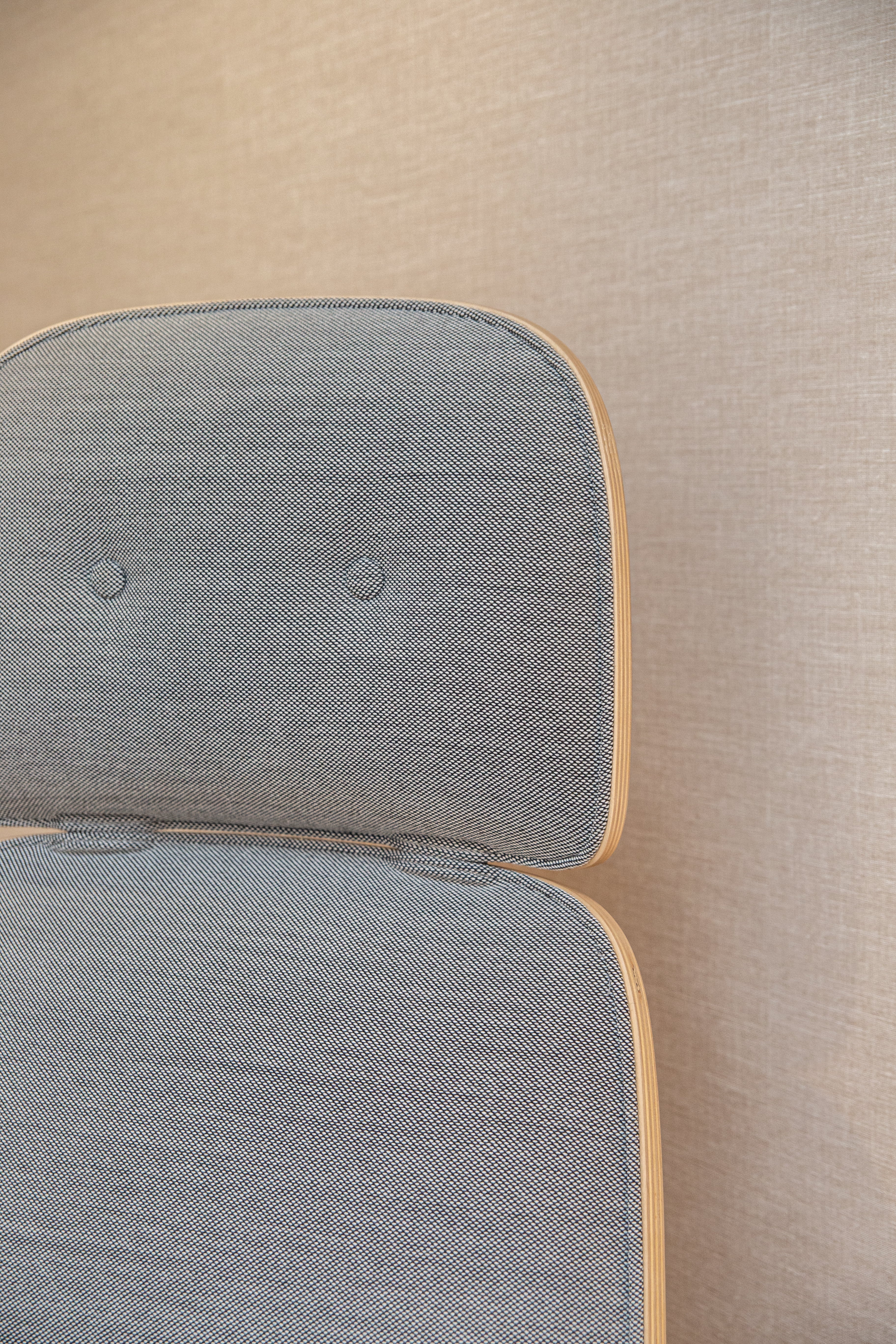 Fotel PAD HIGH SWIVEL aluminiowa podstawa - poekspozycyjny - Image 3
