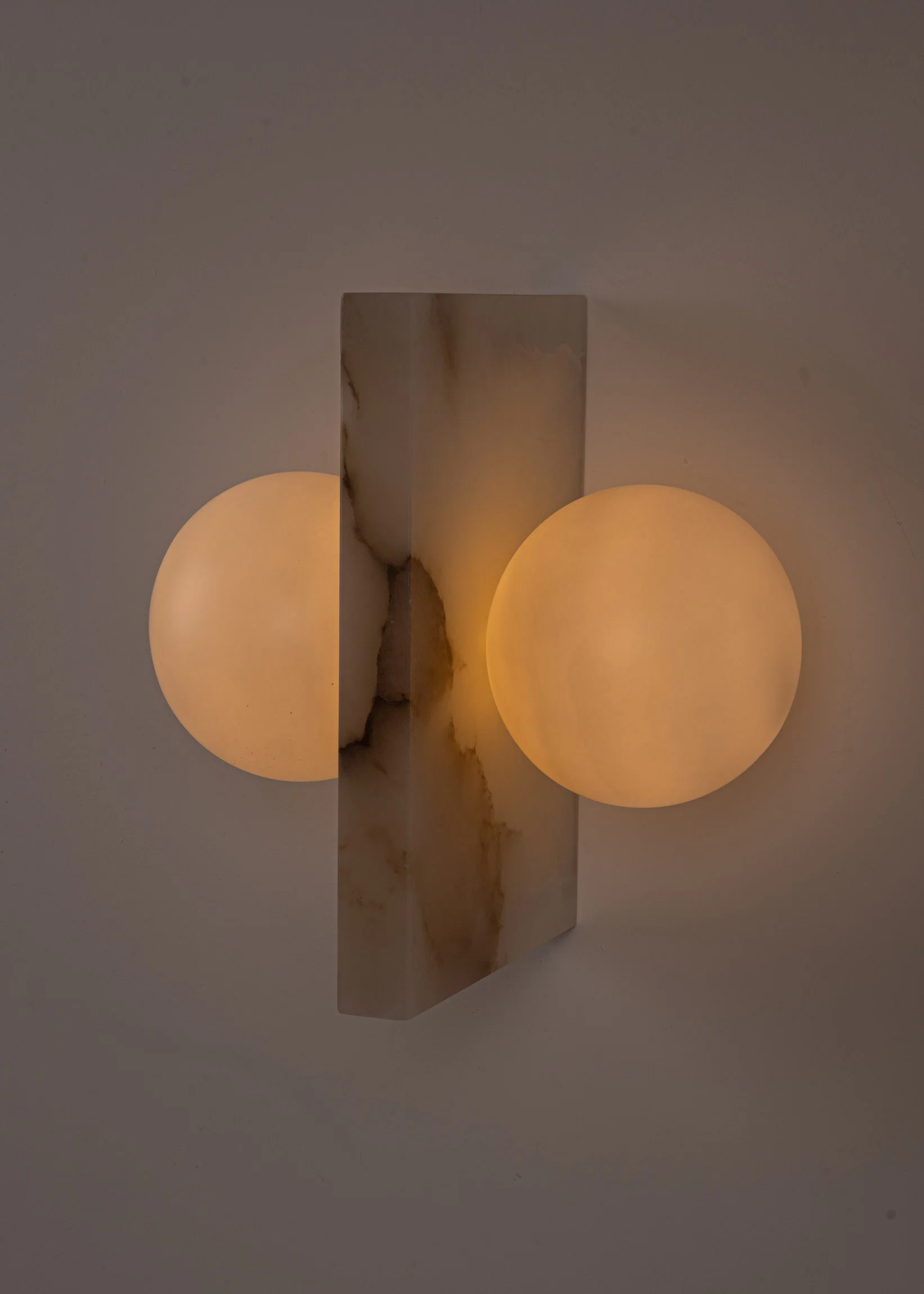 Kinkiet FLUGI biały alabaster - Image 2