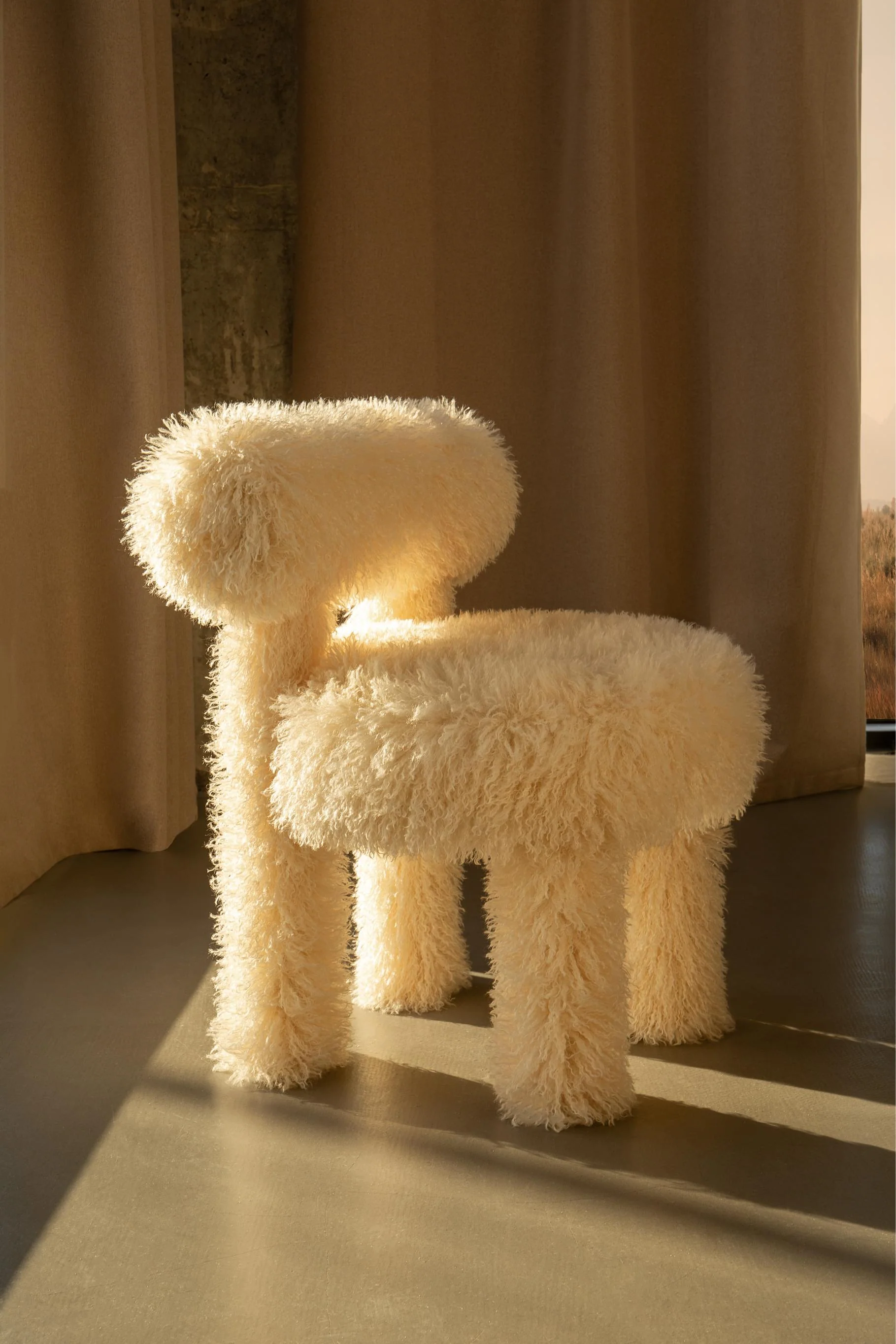 Krzesło GROPIUS CS1 - FLUFFY EDITION sztuczne futerko - Image 10