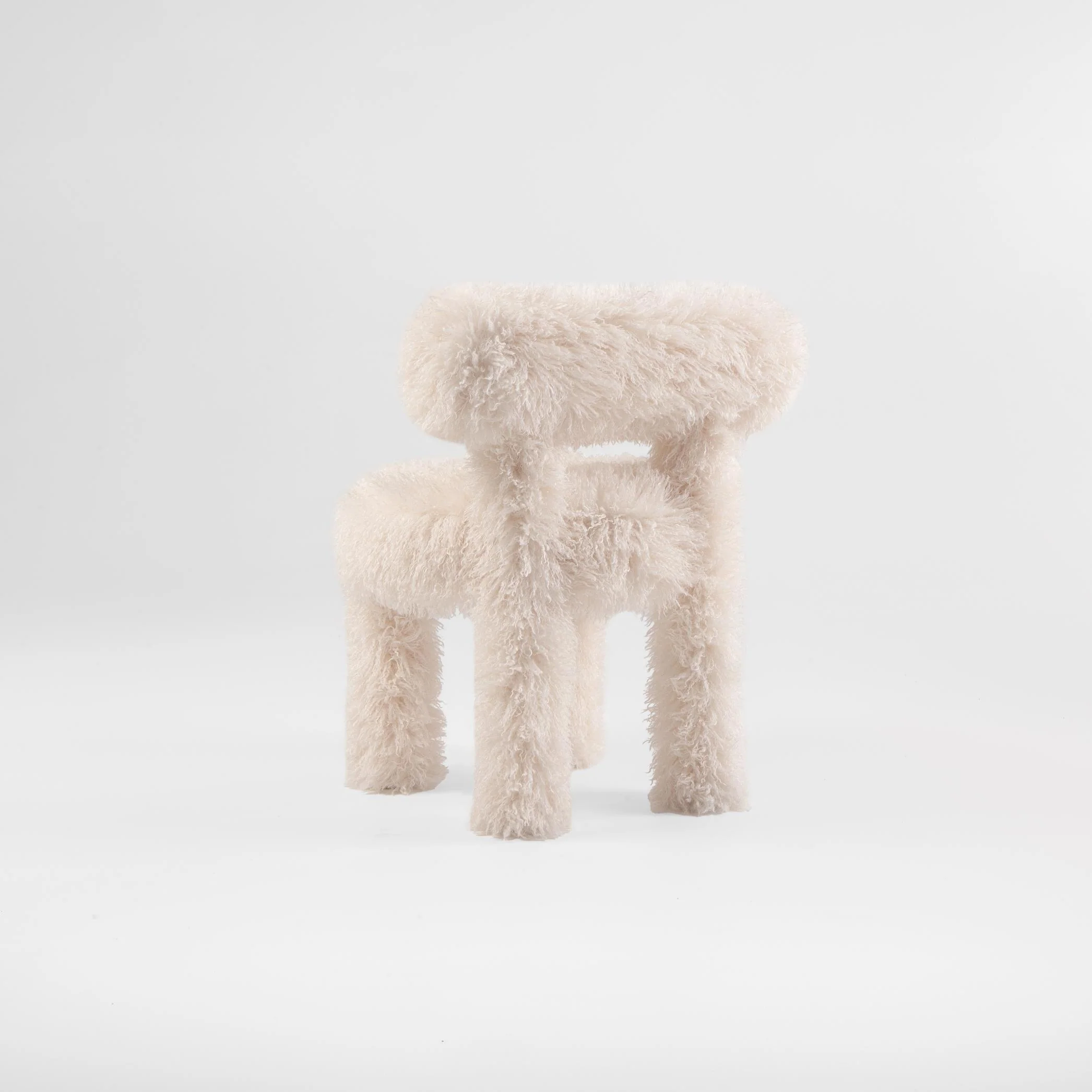 Krzesło GROPIUS CS1 - FLUFFY EDITION sztuczne futerko - Image 5