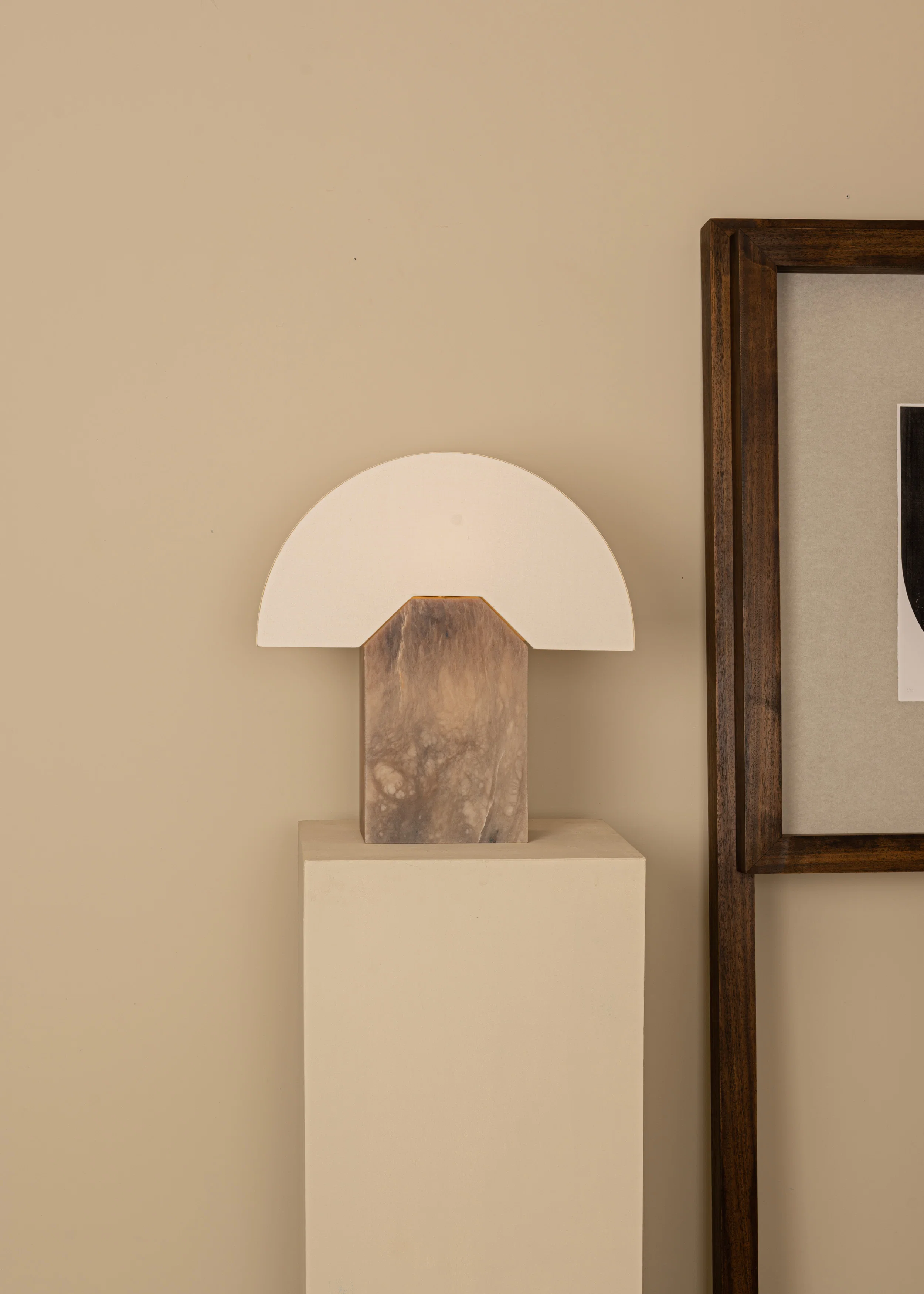 Lampa stołowa EDNA ciemny beżowy alabaster - Image 4