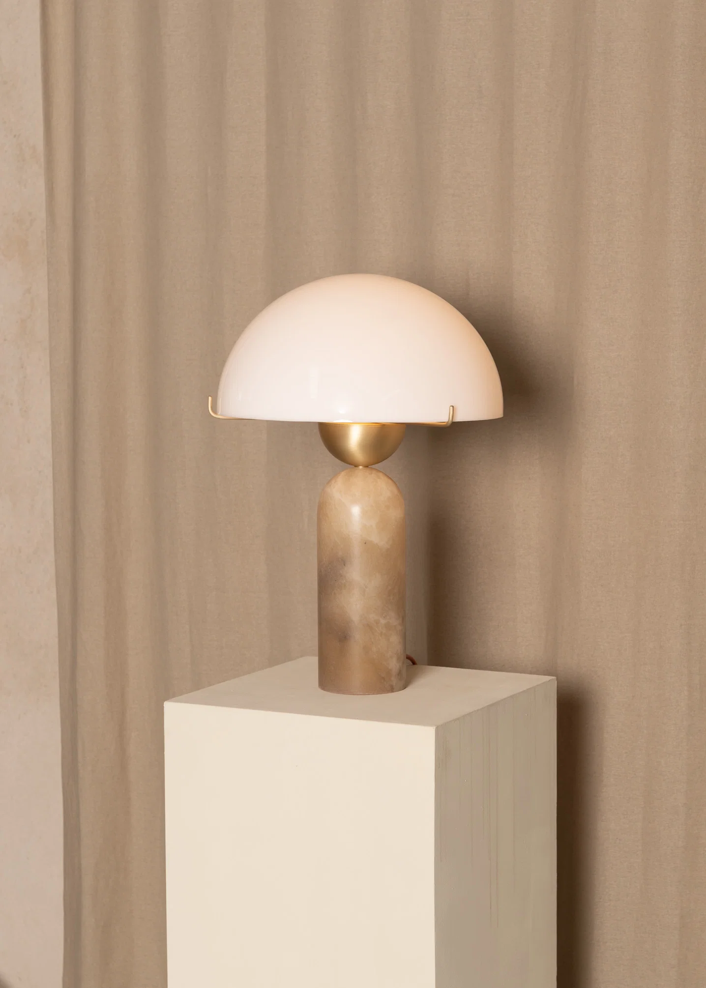 Lampa stołowa PEONO ciemnobeżowy alabaster - Image 9