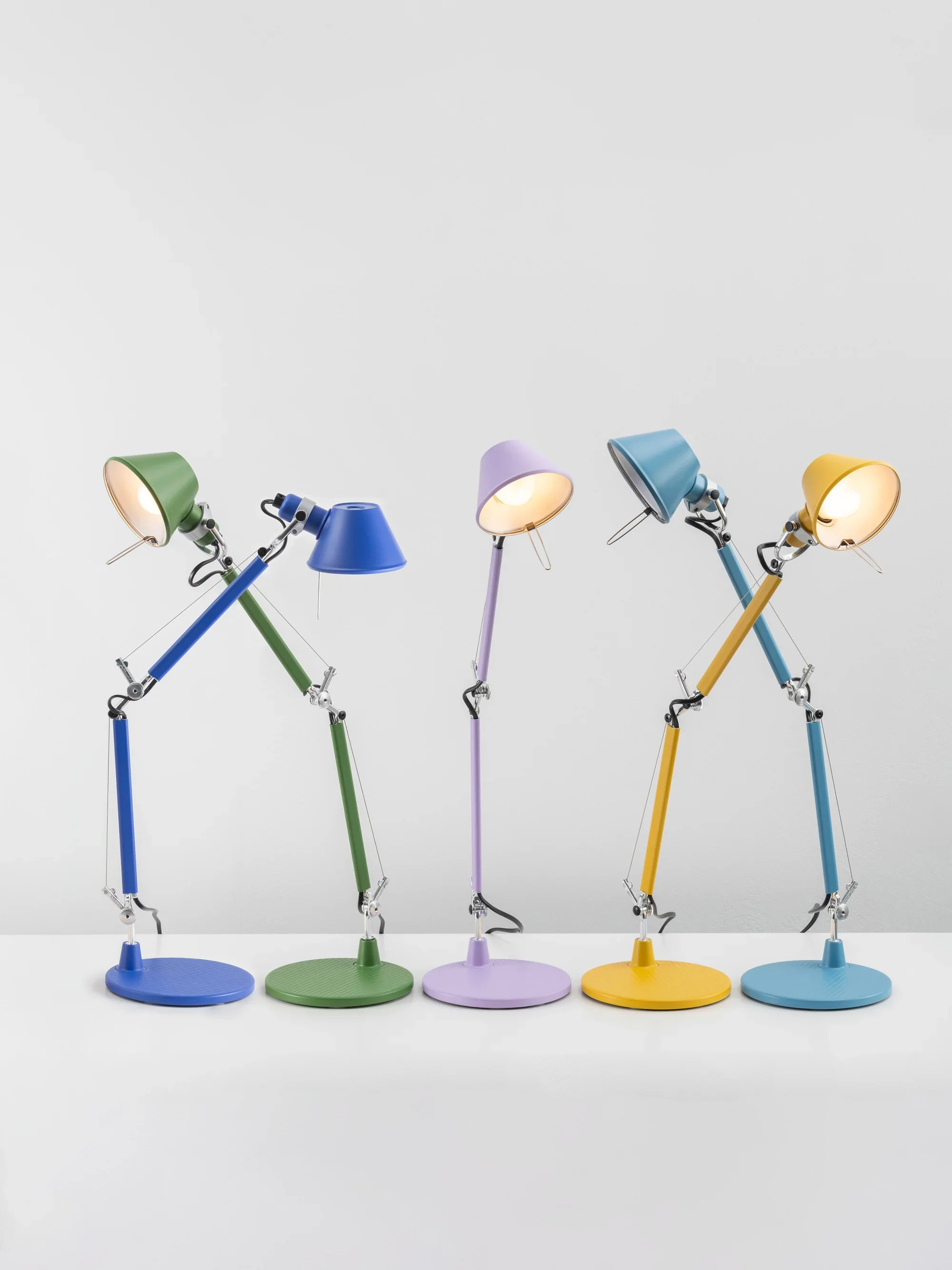 Lampa biurkowa regulowana TOLOMEO MICRO COLOR MATTE lawendowy - Image 4