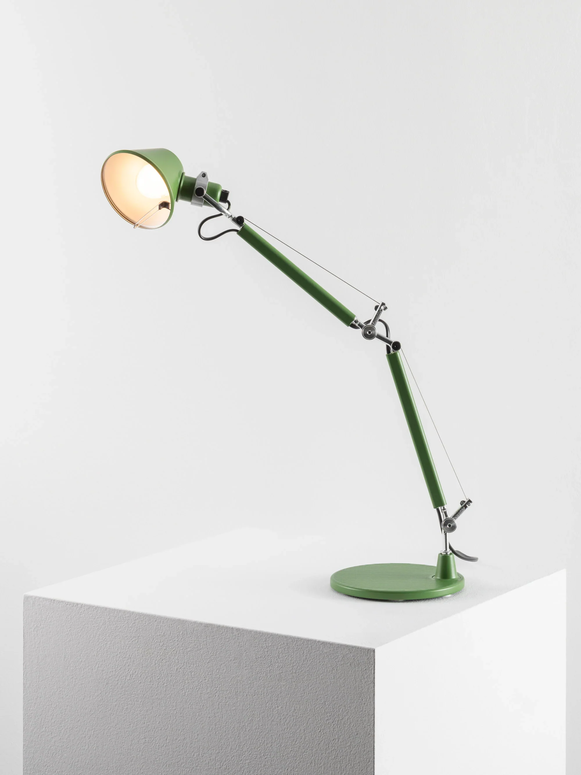 Lampa biurkowa regulowana TOLOMEO MICRO COLOR MATTE oliwkowy - Image 4