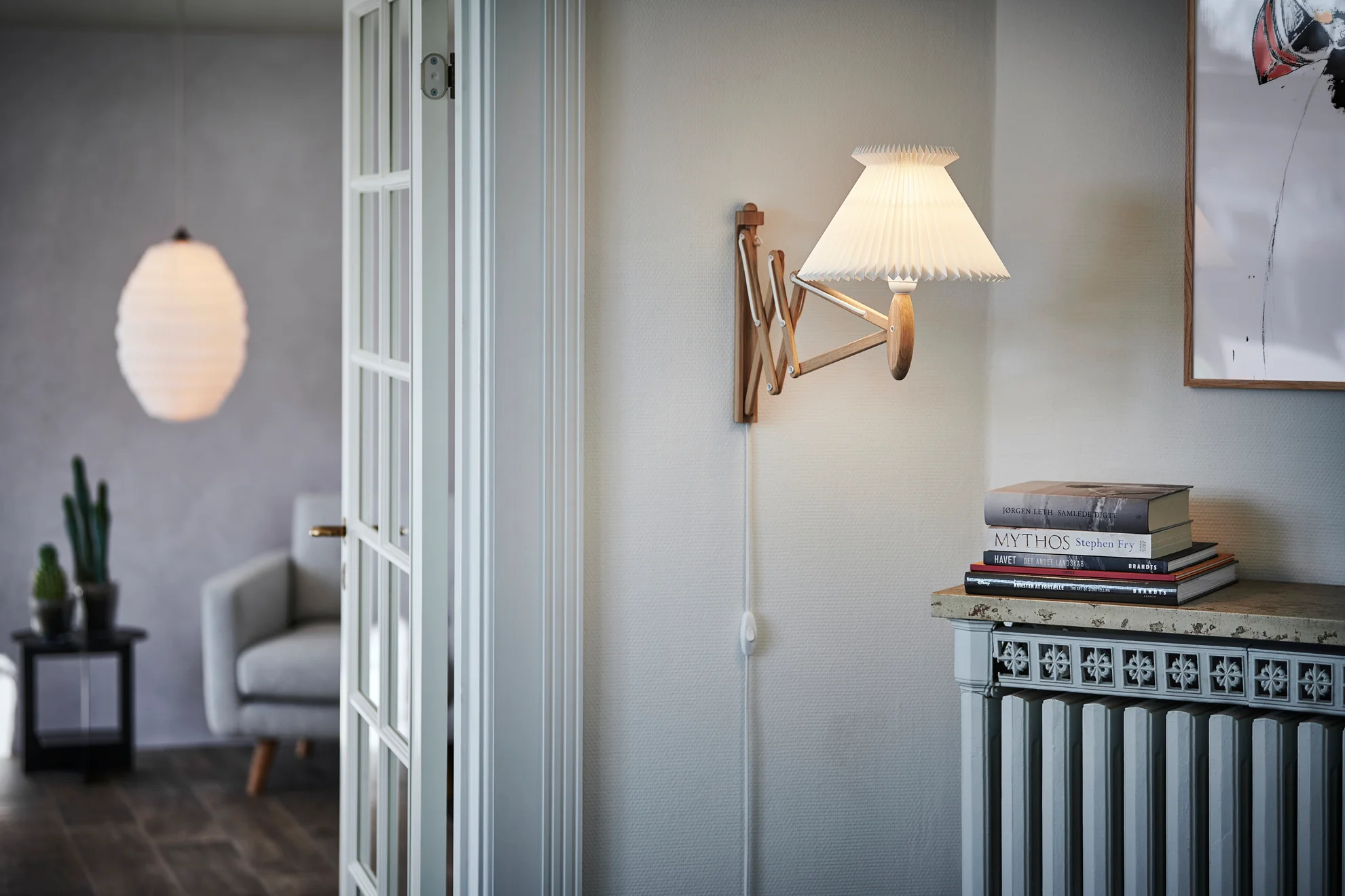 Lampa ścienna MODEL 224 6/17 SAX biały z ciemną dębową podstawą - Image 13