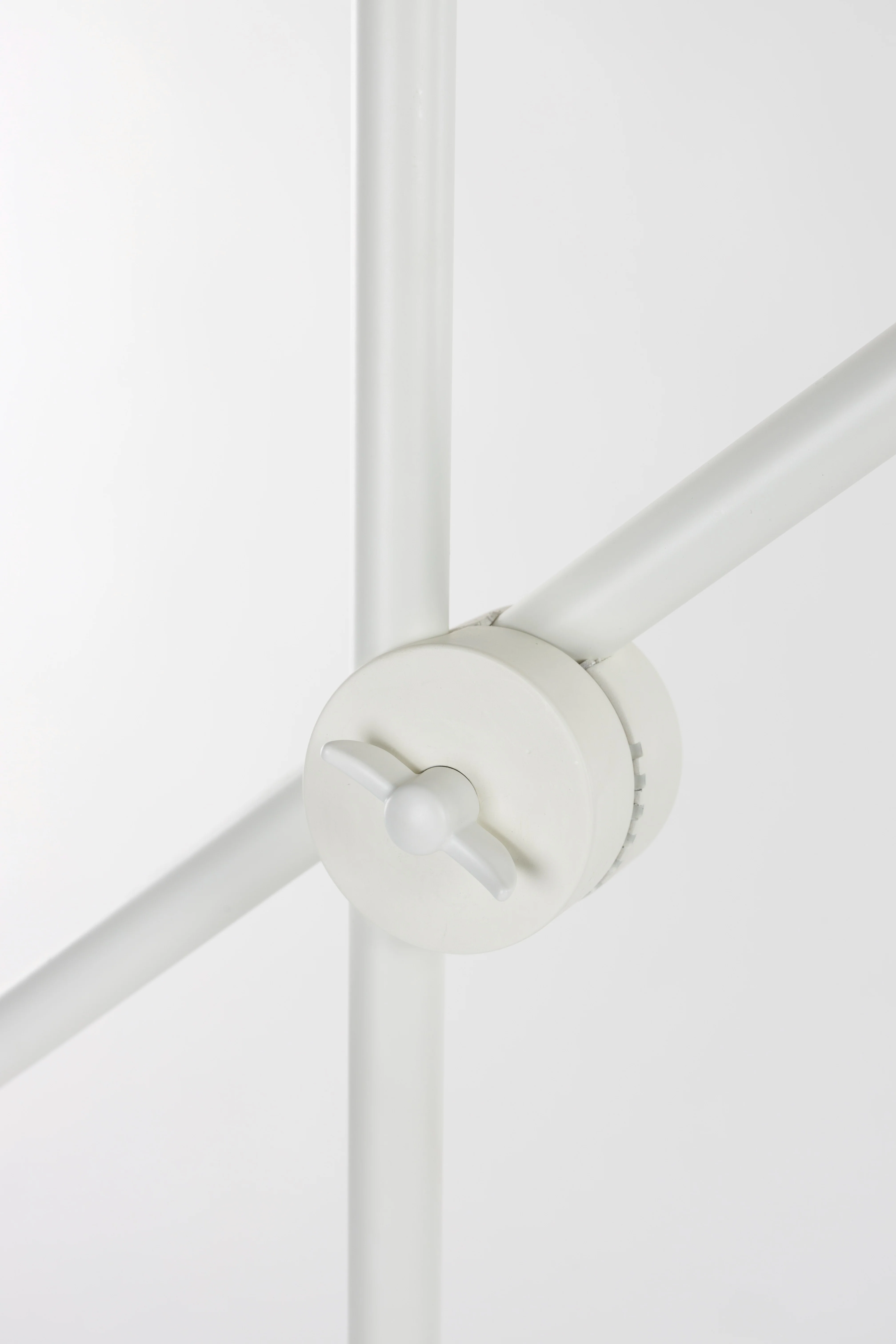 Lampa podłogowa z wysięgnikiem BELLE złamana biel - Image 6