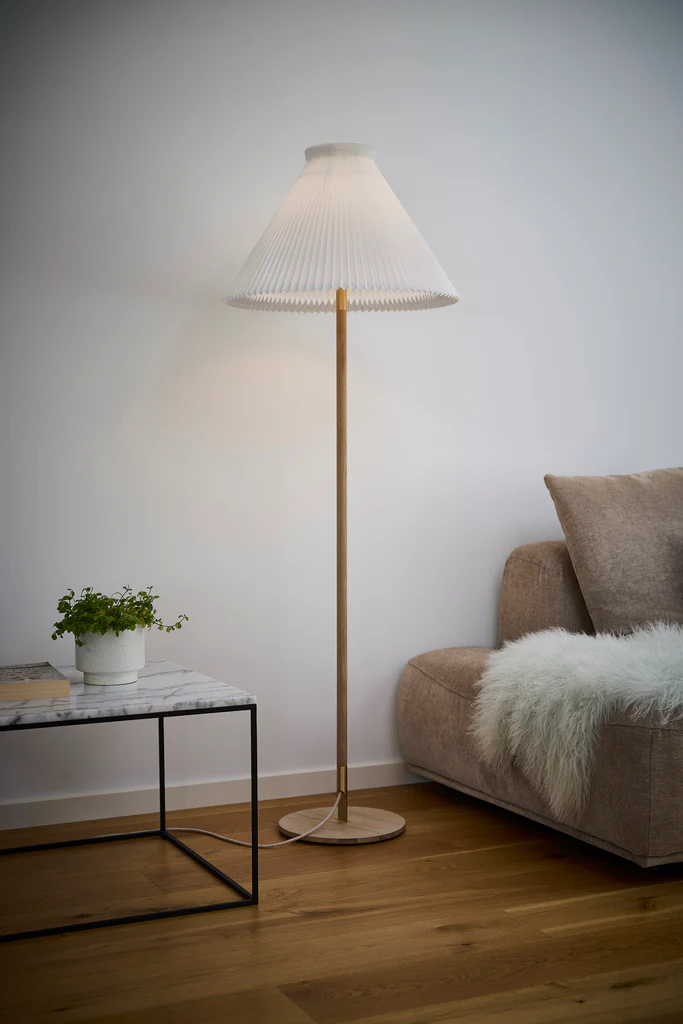 Lampa podłogowa MODEL 328  LK 80 biały z jasną dębową podstawą - Image 7