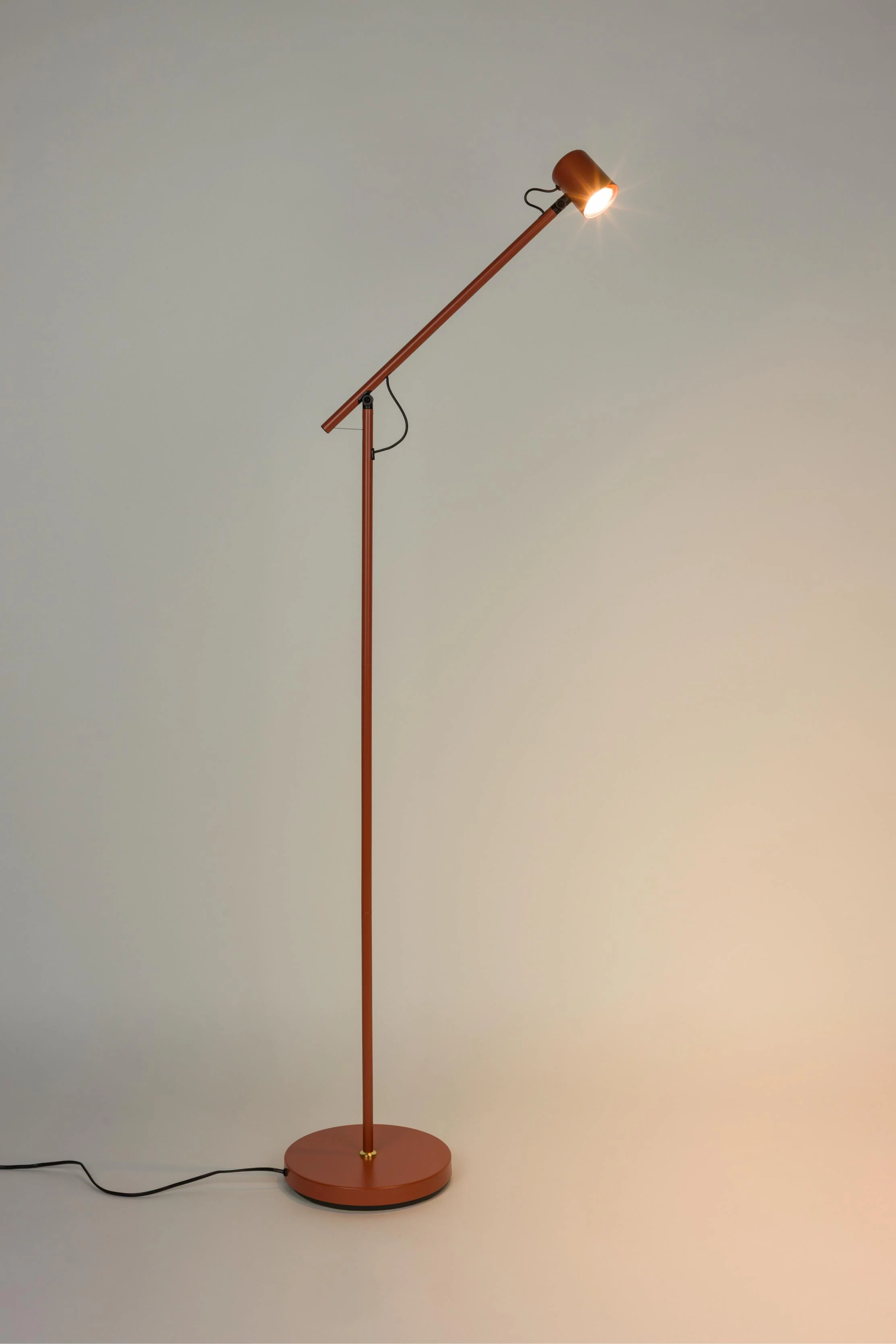 Lampa podłogowa AERO czerwony - Image 2