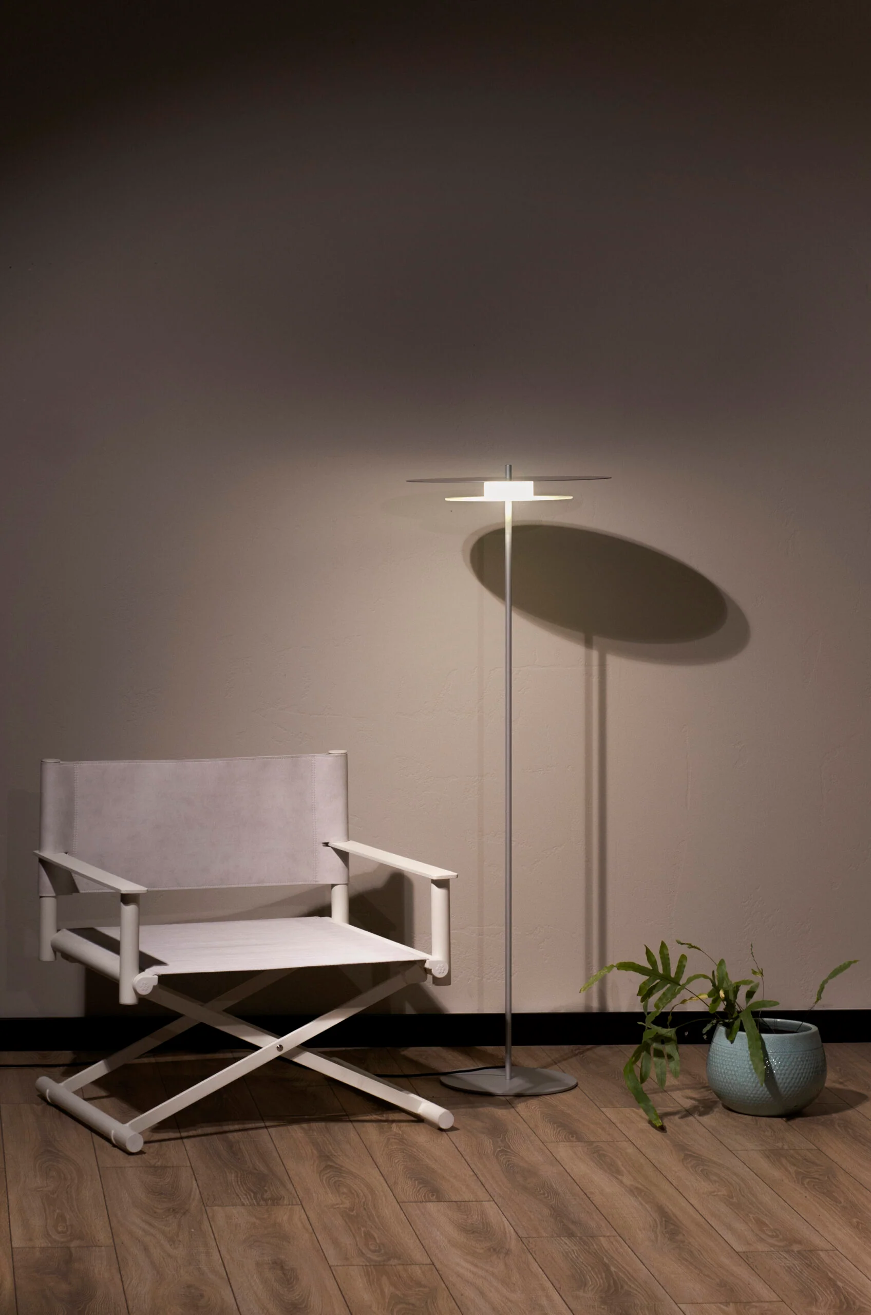 Lampa podłogowa AEROPLAN personalizowana - Image 2