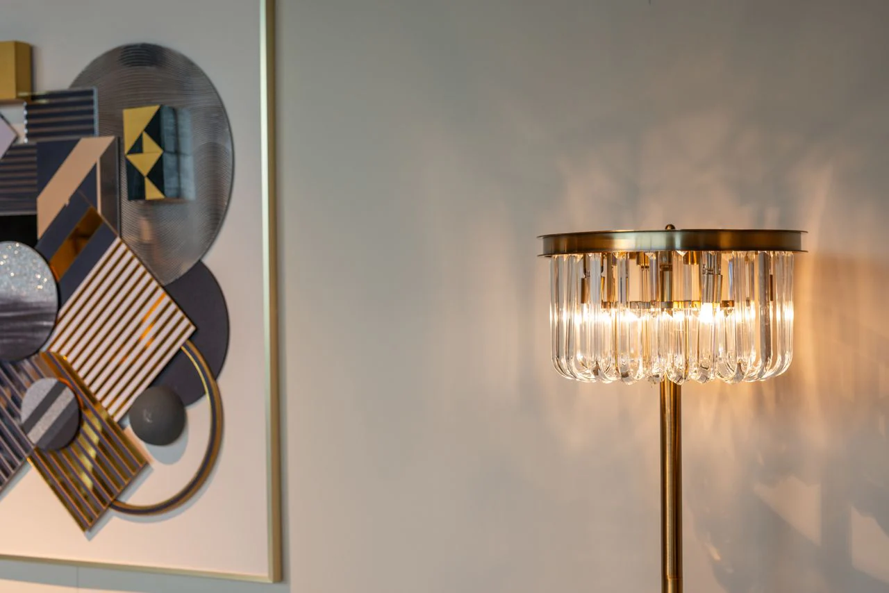 Lampa podłogowa DAGMAR szkło z czarną podstawą - Image 7