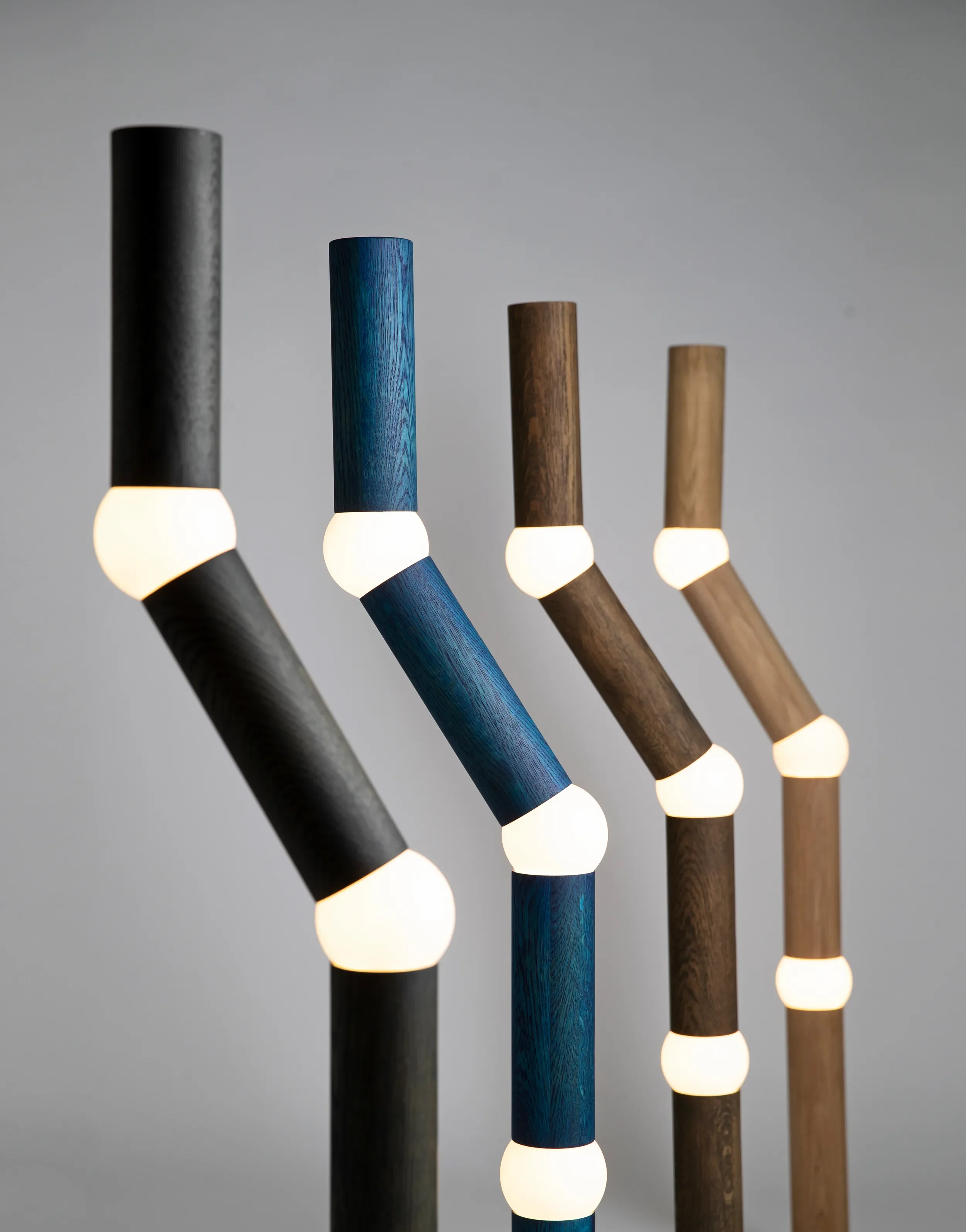 Lampa podłogowa LIGHTBONE czarny dąb - Image 4