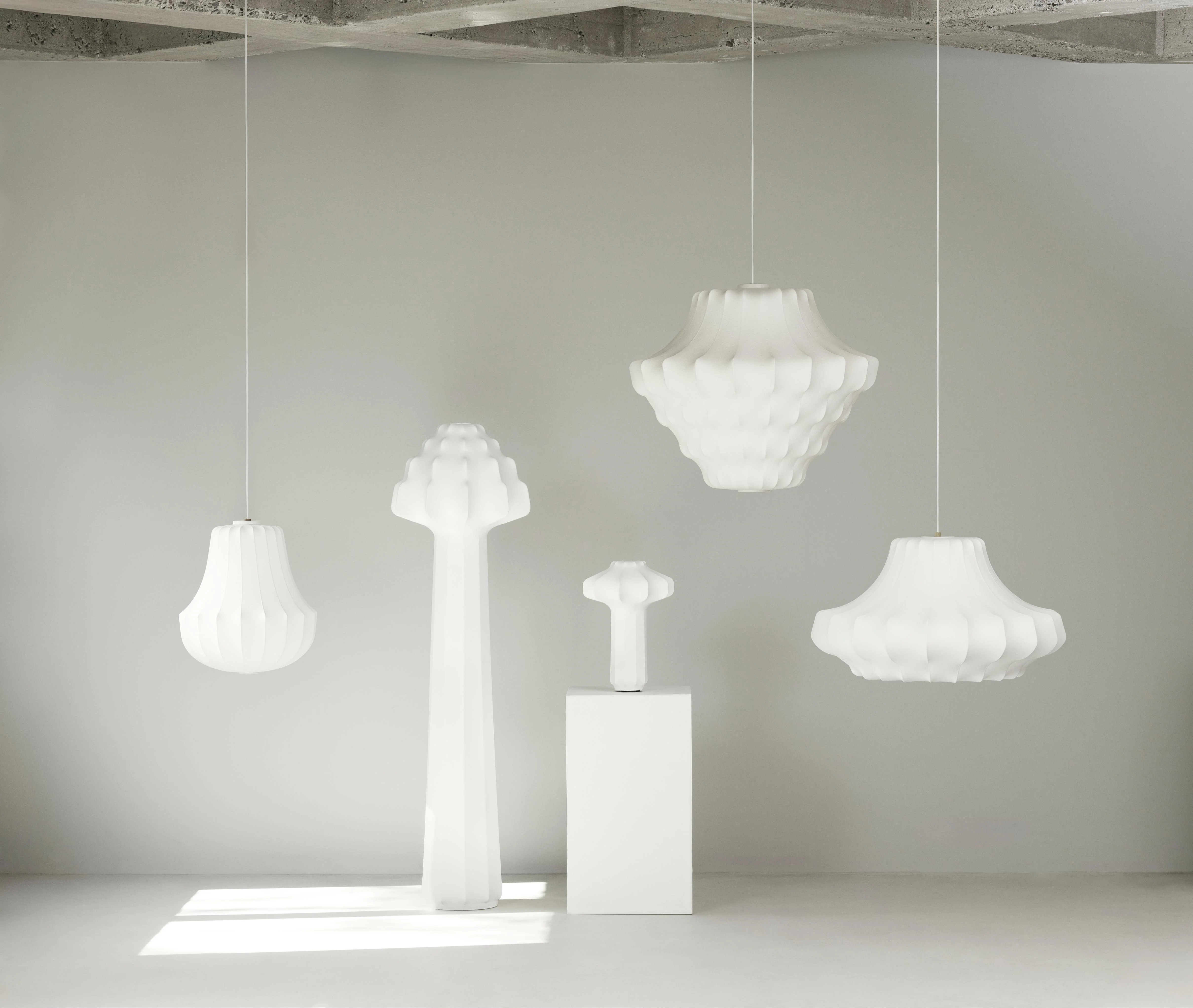 Lampa podłogowa PHANTOM biały - Image 3