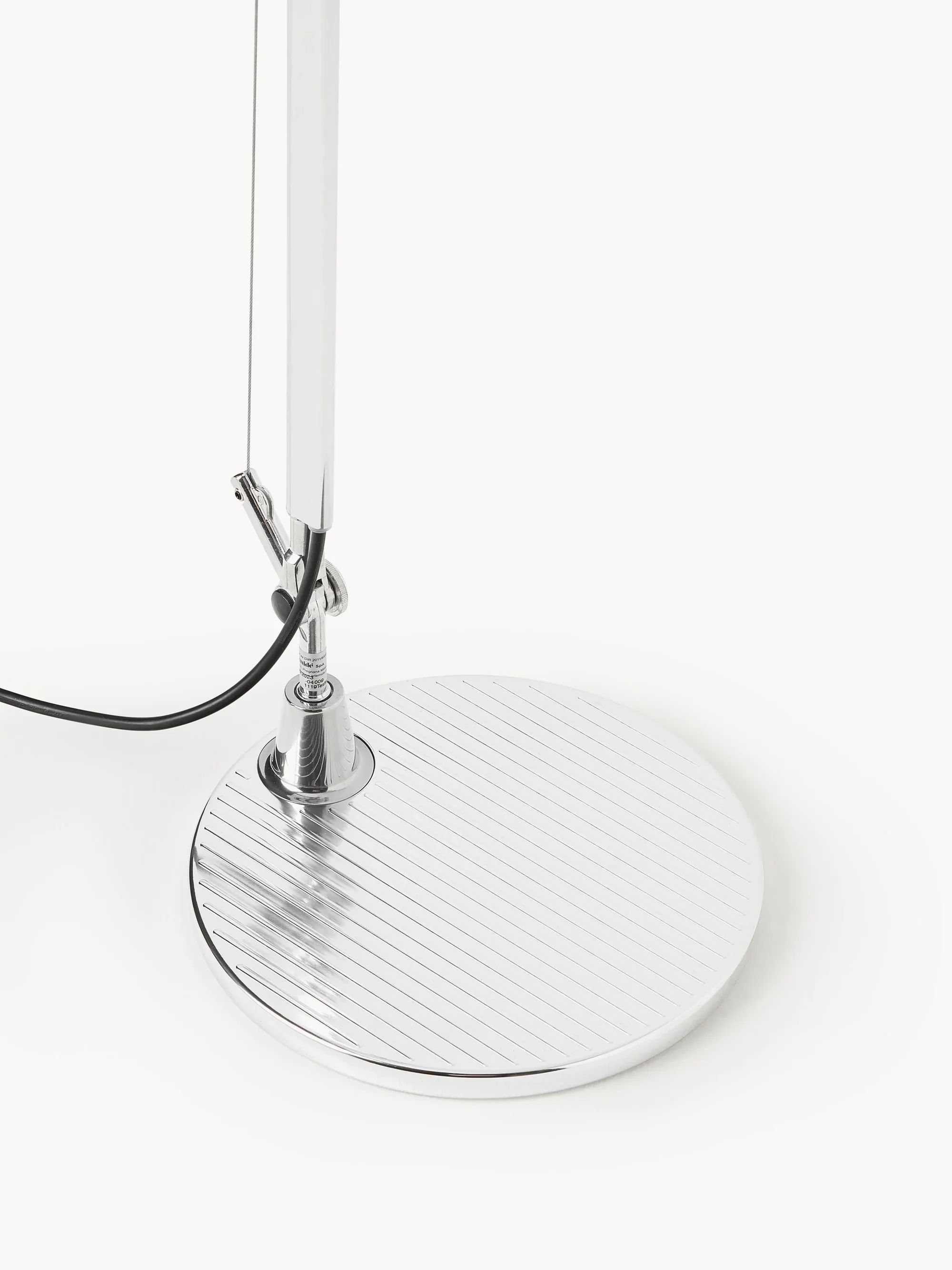 Lampa podłogowa do czytania TOLOMEO BASCULANTE pergaminowy klosz ze srebrną podstawą - Image 7