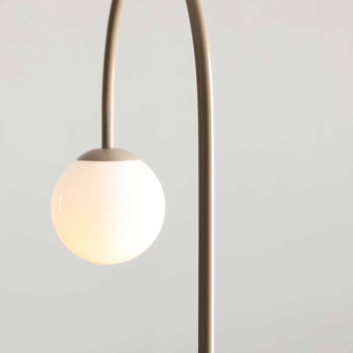 Lampa podłogowa UNA beżowy - Image 3