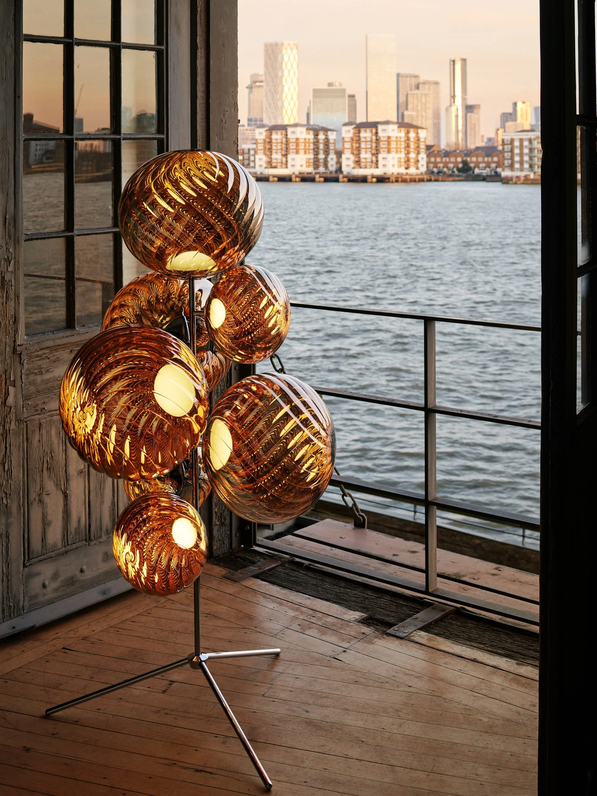 Lampa podłogowa WHIRL złoty - Image 2
