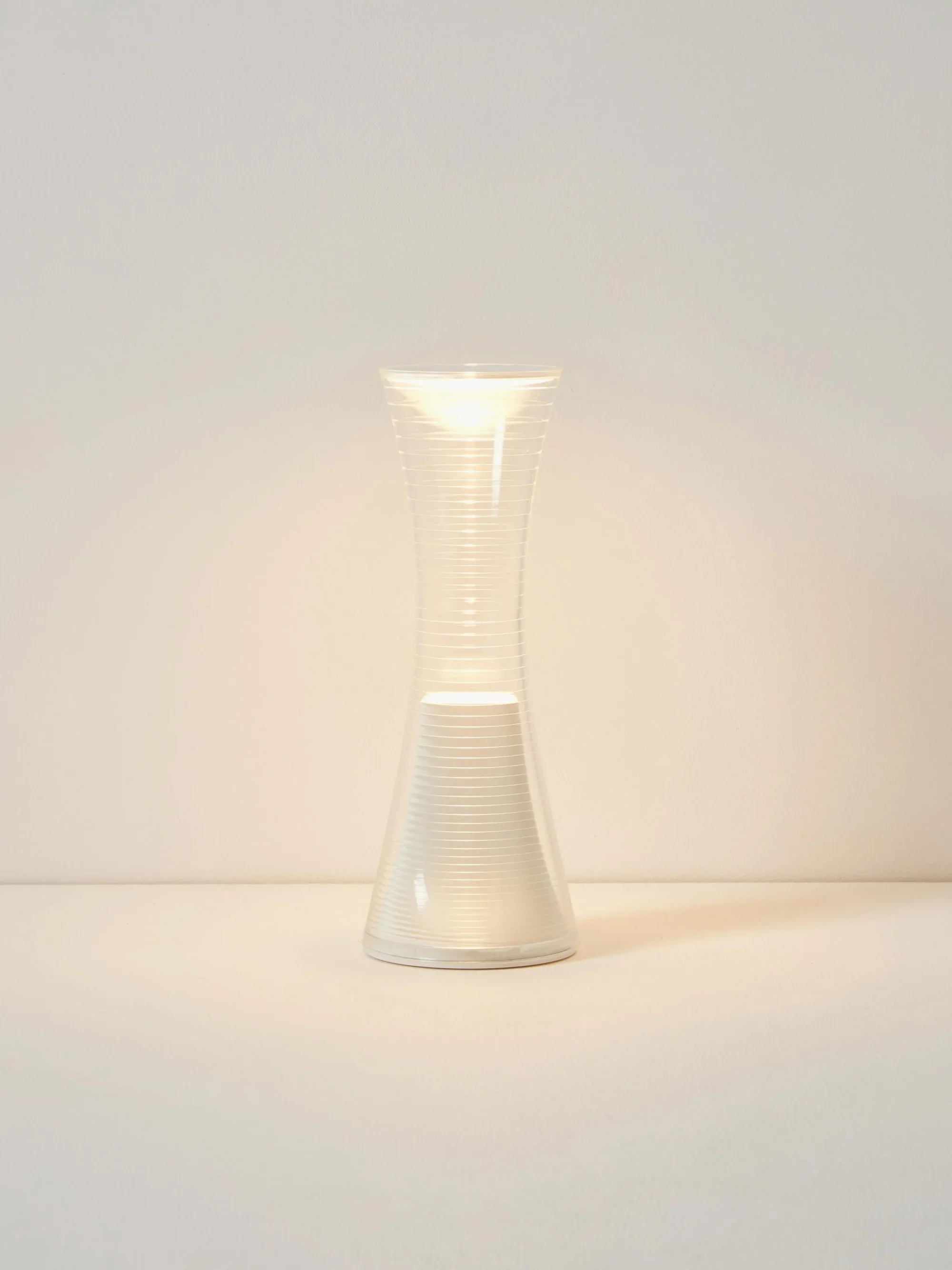 Lampa przenośna COME TOGETHER transparentny z białym - Image 3