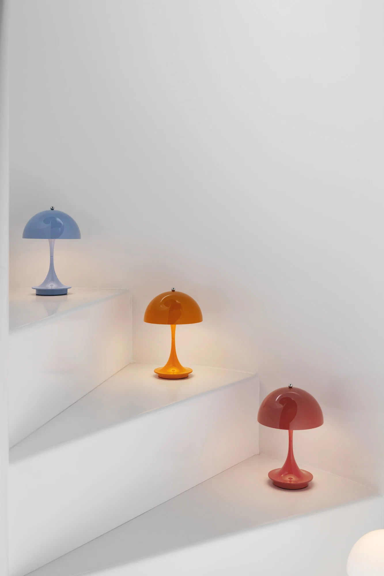 Lampa przenośna PANTHELLA 250 pomarańczowy - Image 3