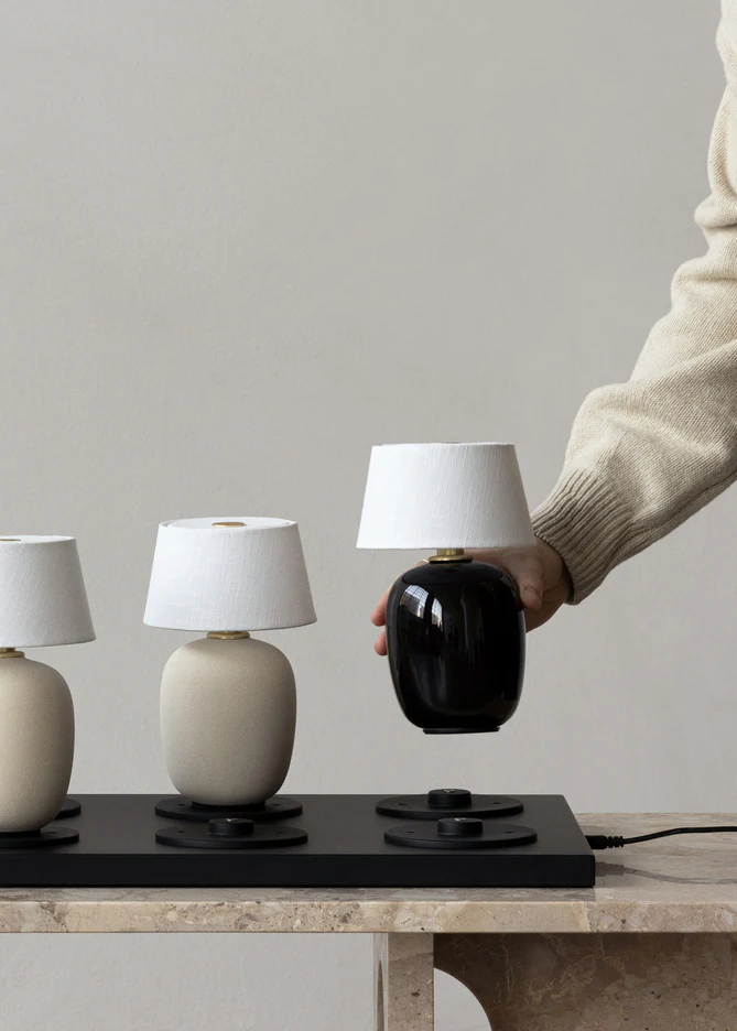 Lampa przenośna TORSO piaskowa ceramika z białym kloszem - Image 5