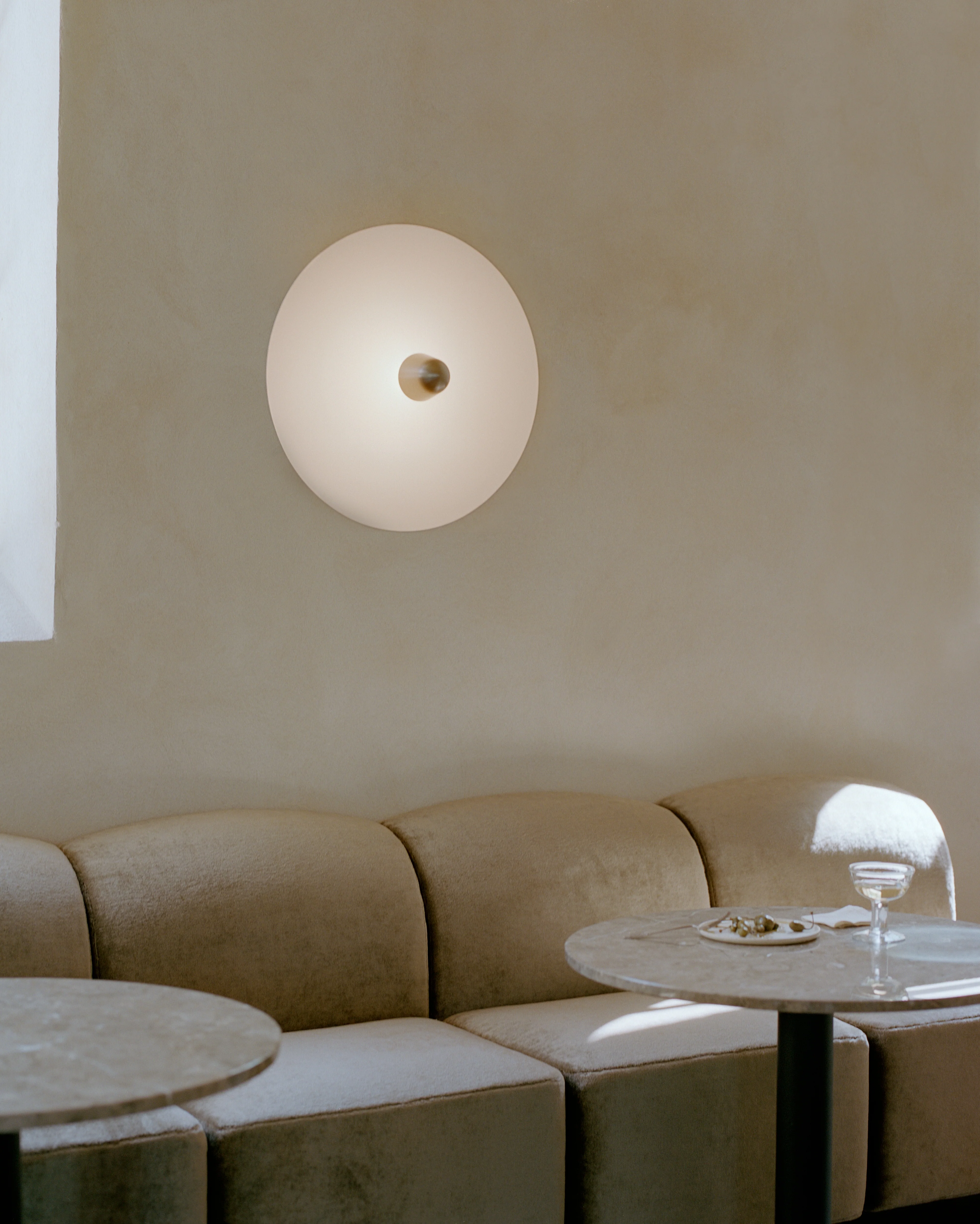 Lampa ścienna KANTARELL biały z niklowanym wykończeniem - Image 10