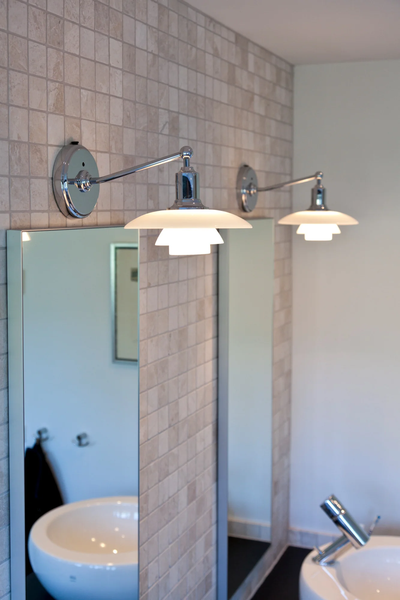 Lampa ścienna PH 2/1 biały z chromowaną podstawą - Image 8