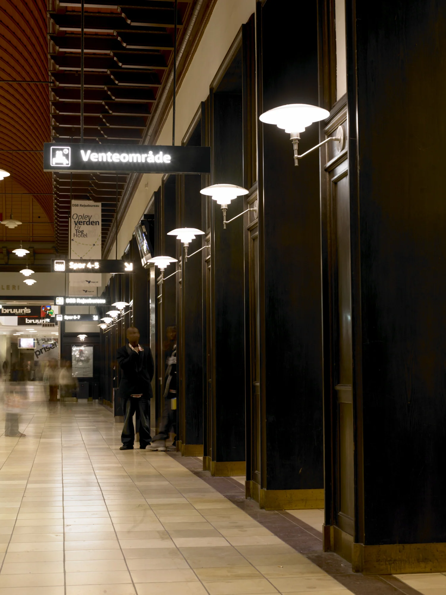 Lampa ścienna PH 3/2 biały z chromowaną podstawą - Image 7