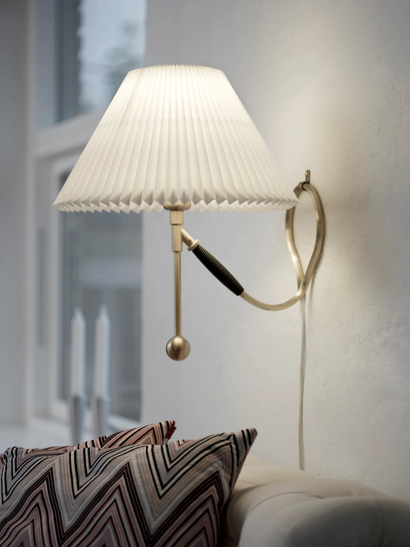 Lampa MODEL 306 biały z mosiężną podstawą - Image 5