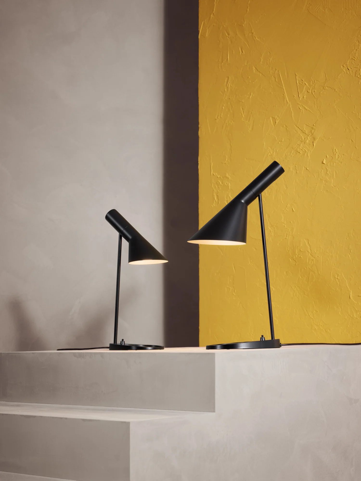 Lampa stołowa AJ czarny - Image 5