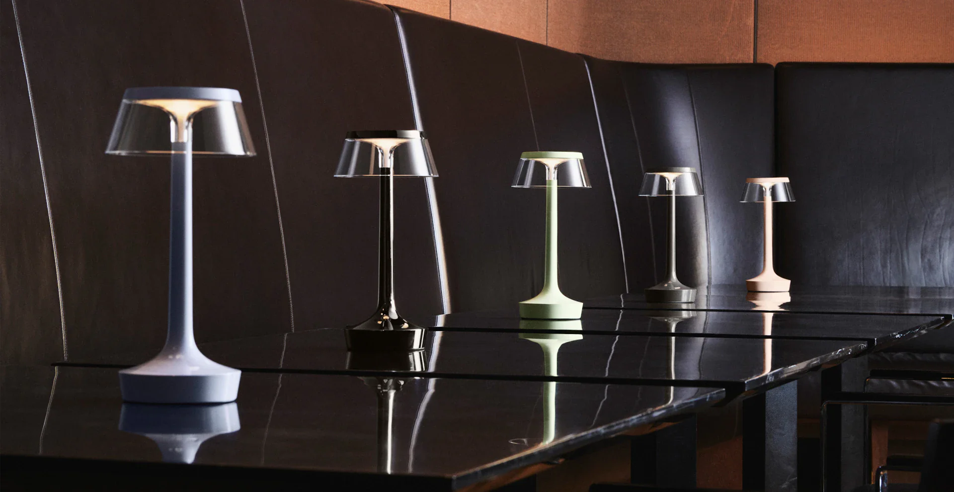 Lampa przenośna BON JOUR UNPLUGGED zielony z transparentnym abażurem - Image 7