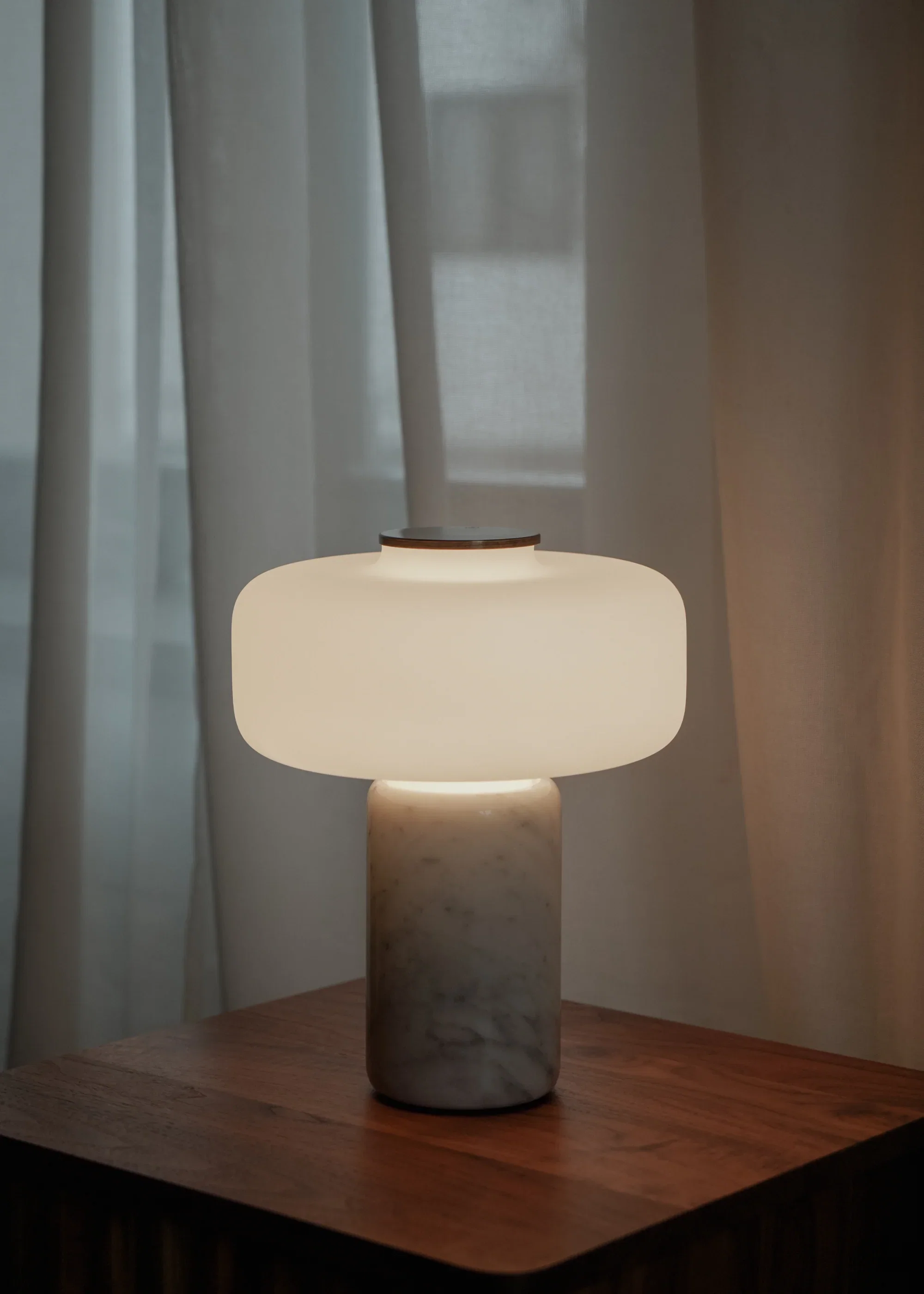 Lampa stołowa FONTE biały marmur - Image 5