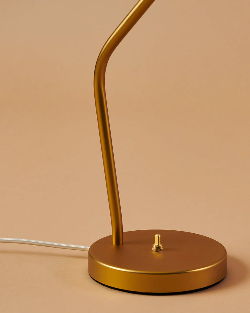 Lampa stołowa GRÄSHOPPA biały klosz ze złotą podstawą - Image 7