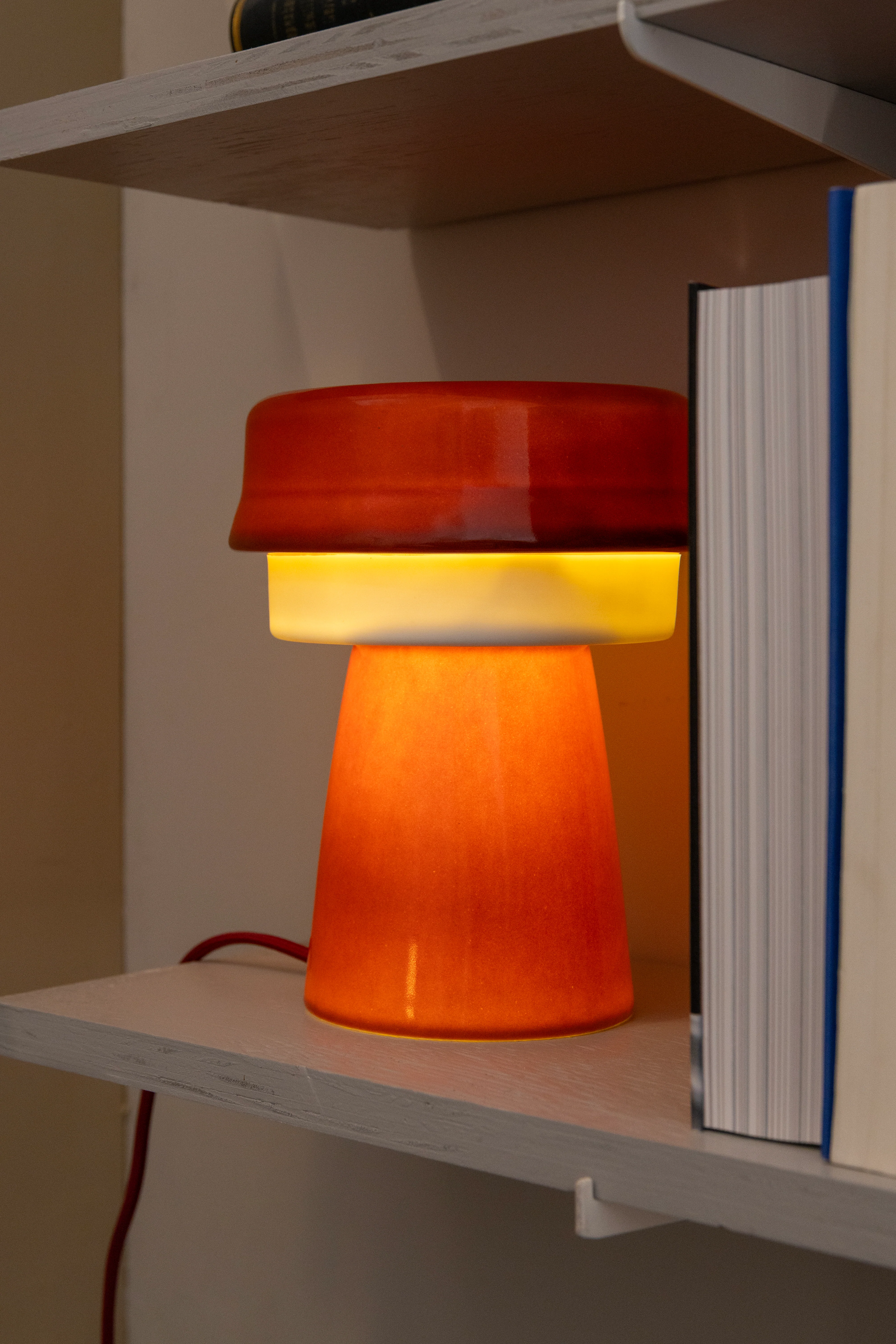 Lampa stołowa HAT burgundowy z białym - Image 4
