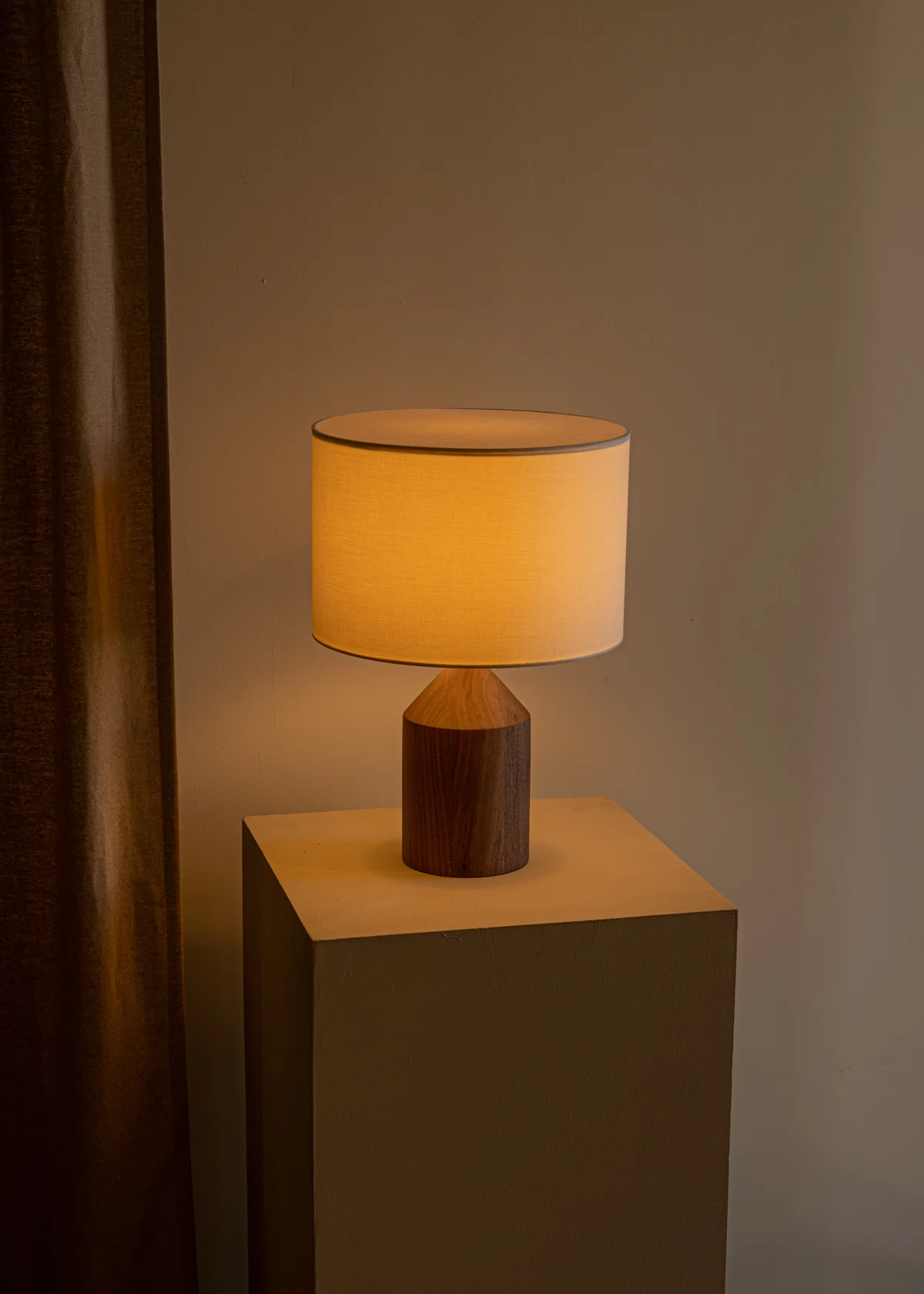 Lampa stołowa JOSEF drewno orzechowe - Image 7