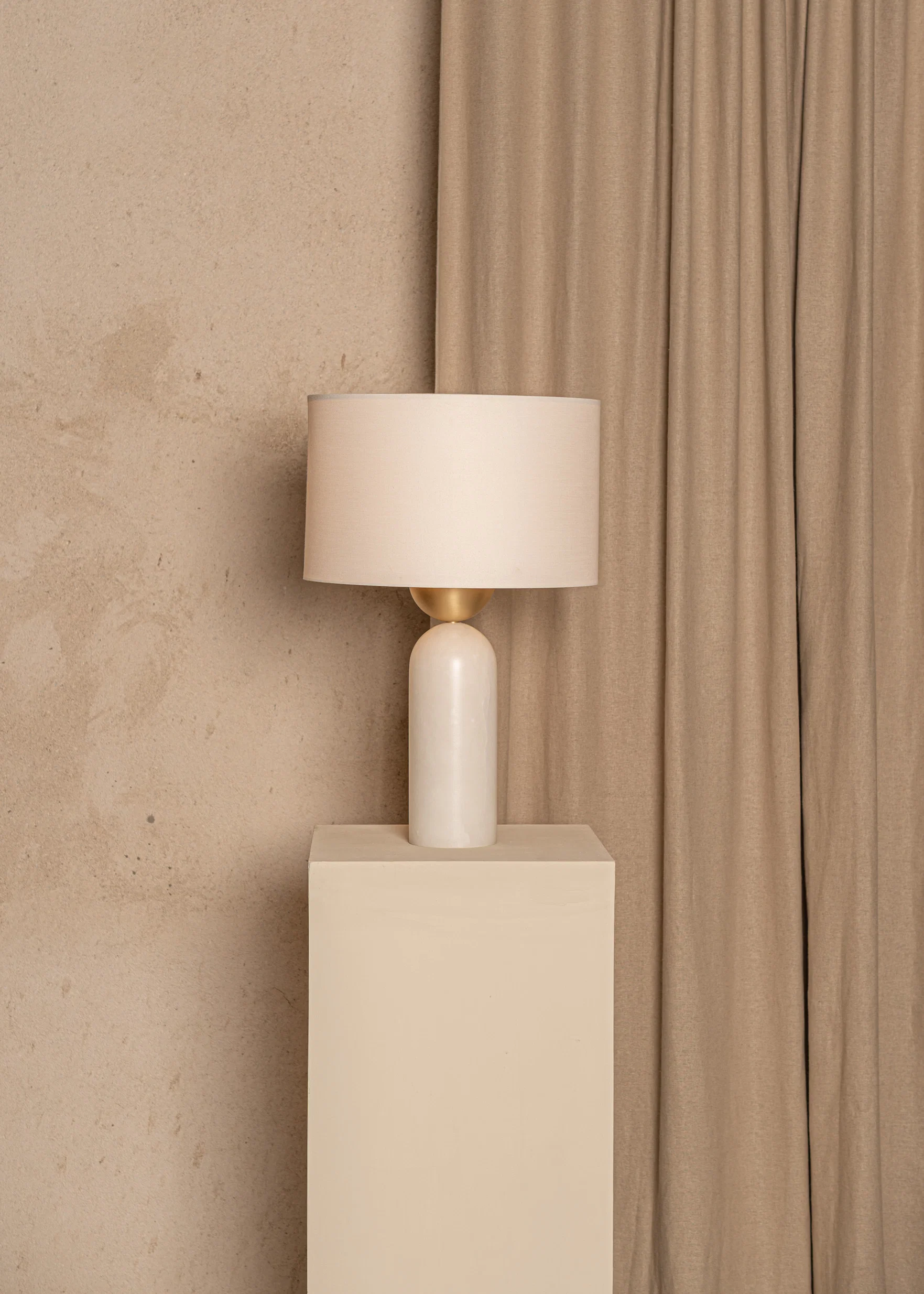 Lampa stołowa PEONA biały alabaster - Image 6