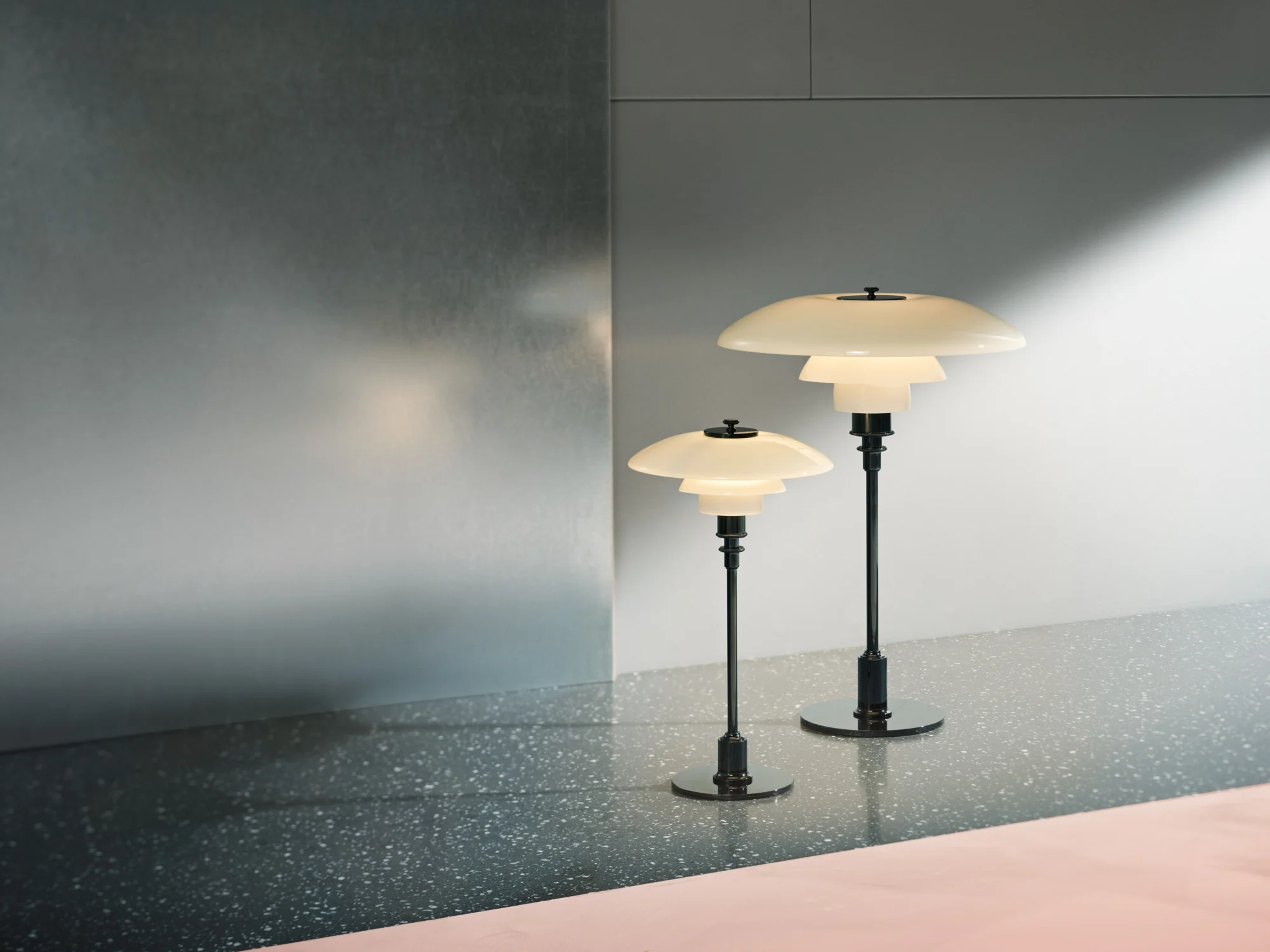 Lampa stołowa PH 2/1 biały z czarną podstawą - Image 5
