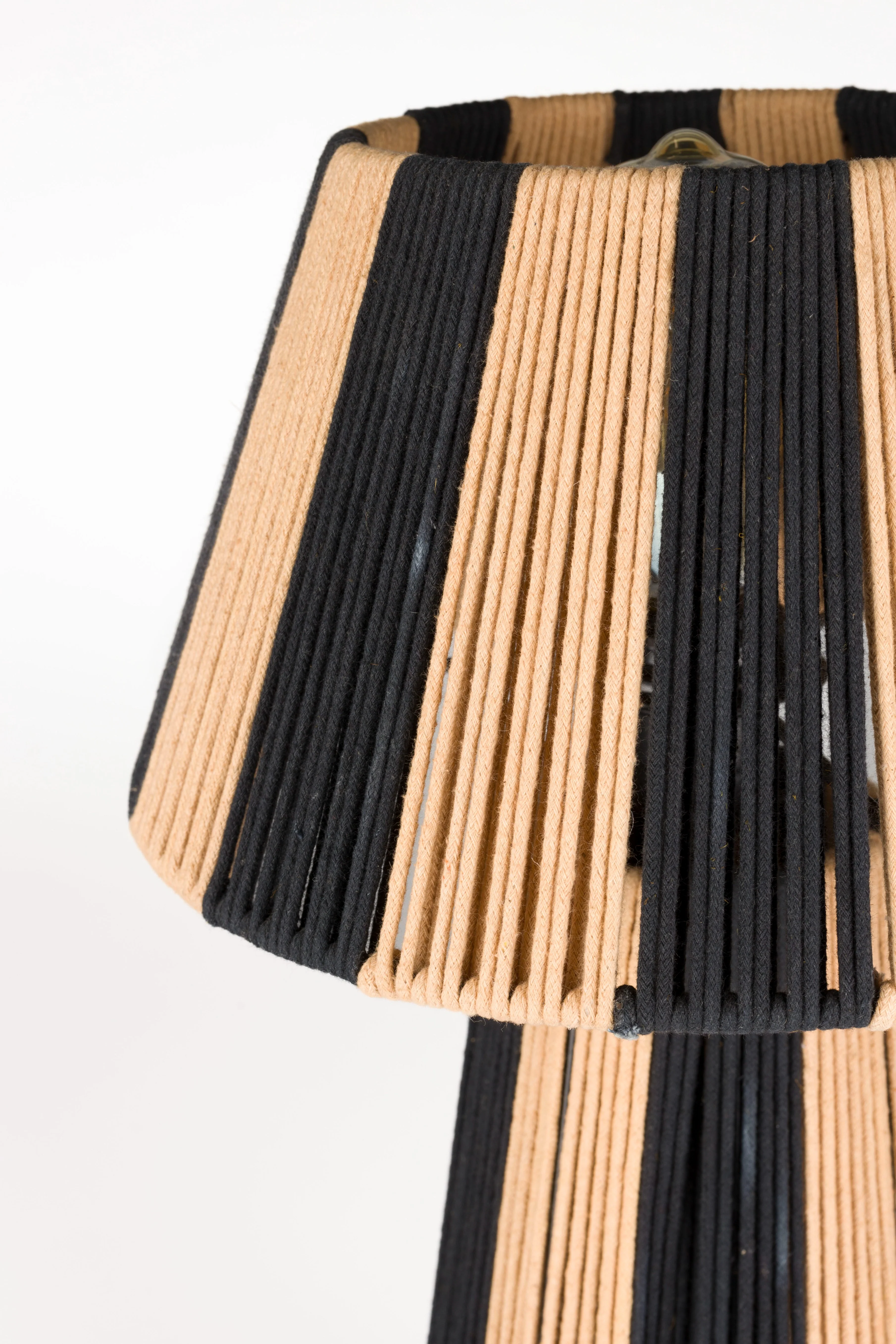 Lampa stołowa STRIPE IT UP jasnobrązowy z czarnym - Image 4