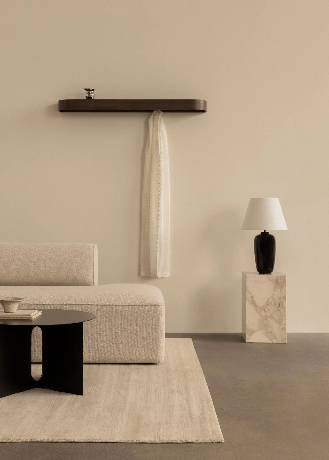 Lampa stołowa TORSO czarna ceramika z białym kloszem - Image 12