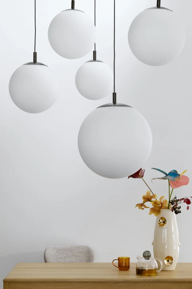 Lampa sufitowa ALUR 2 mleczne szkło z czarnym wykończeniem - Image 2
