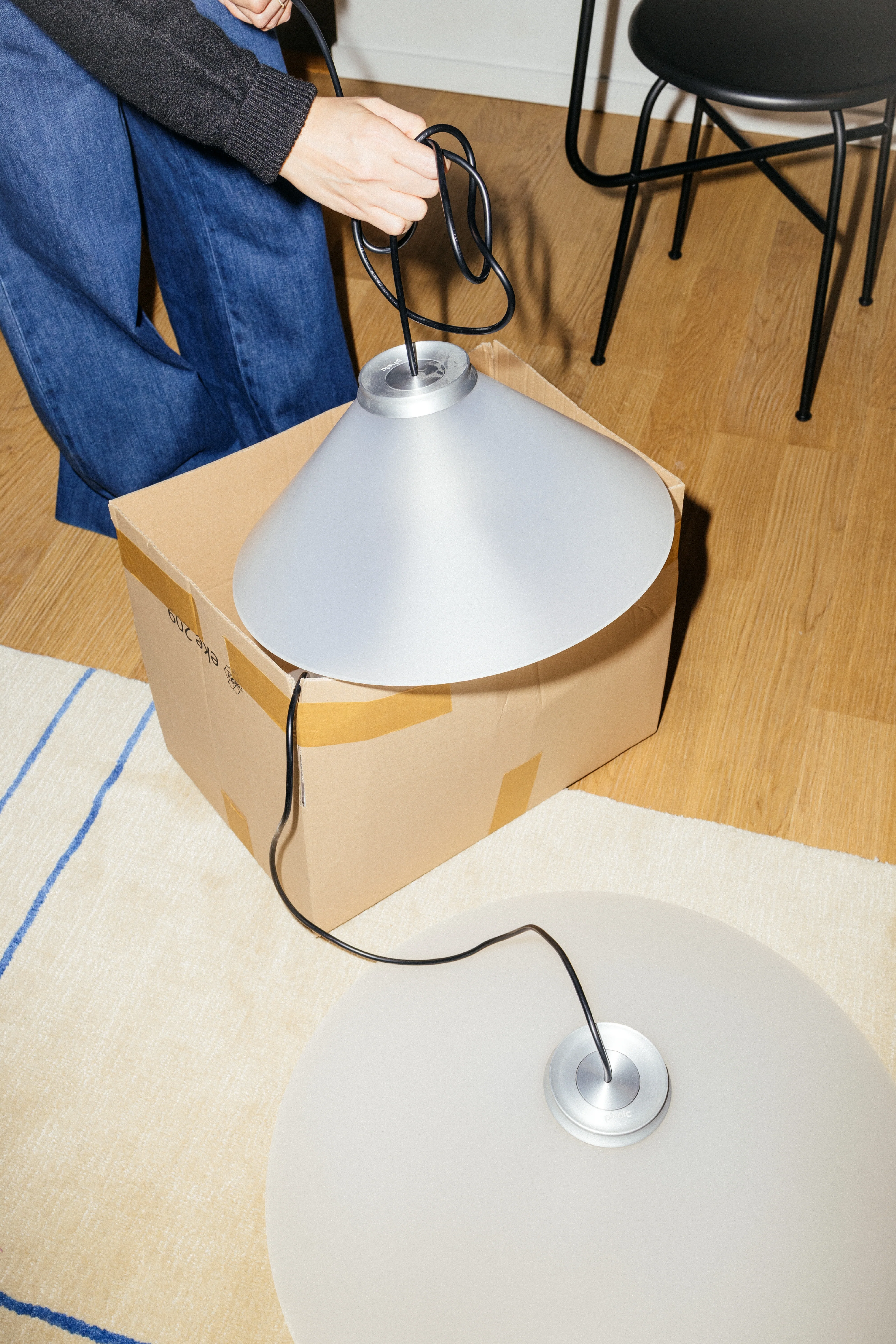 Lampa wisząca ALINE srebrny z białym kloszem - Image 4