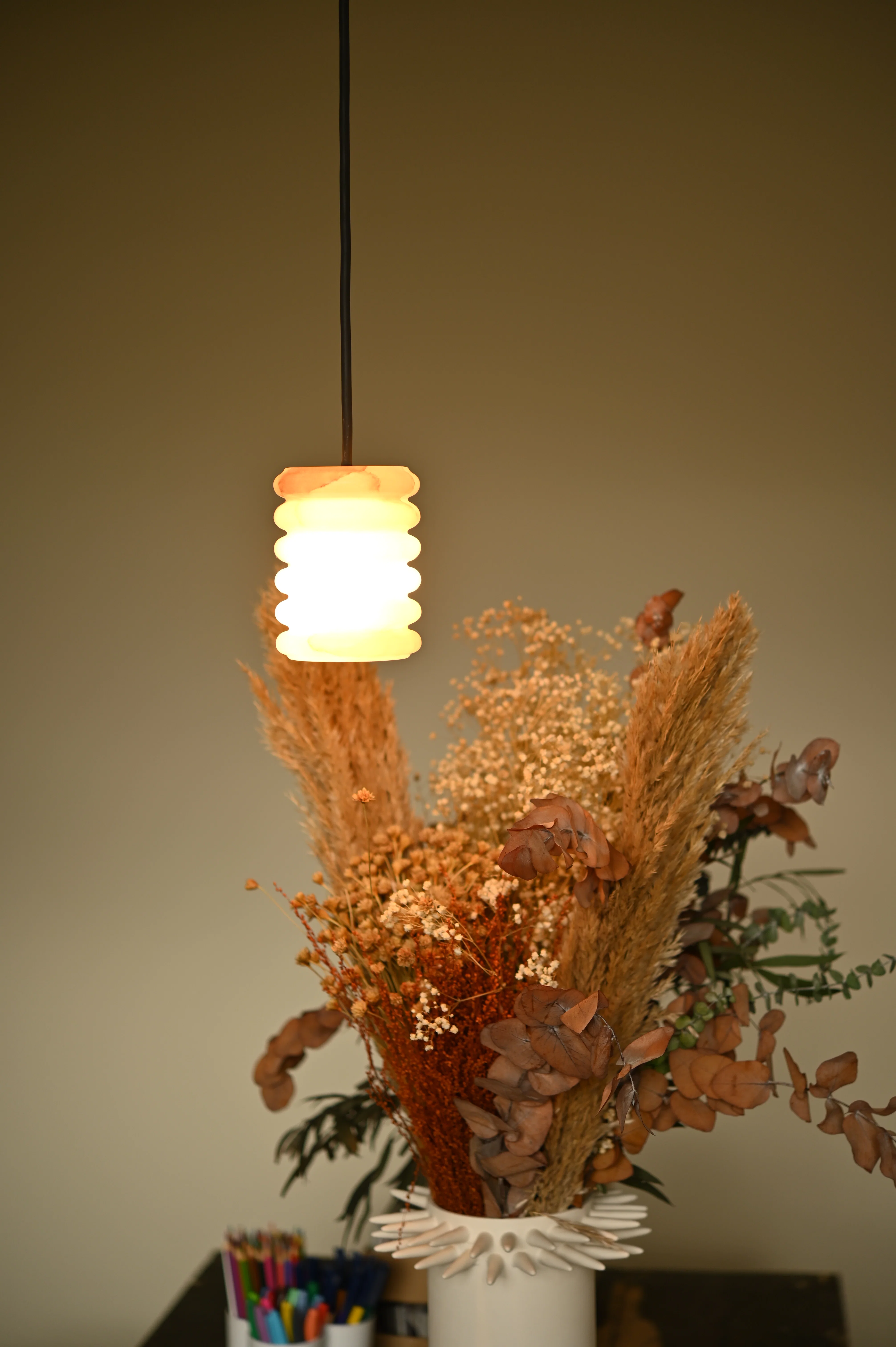 Lampa wisząca MANIKO FLUTA biały alabaster - Image 3