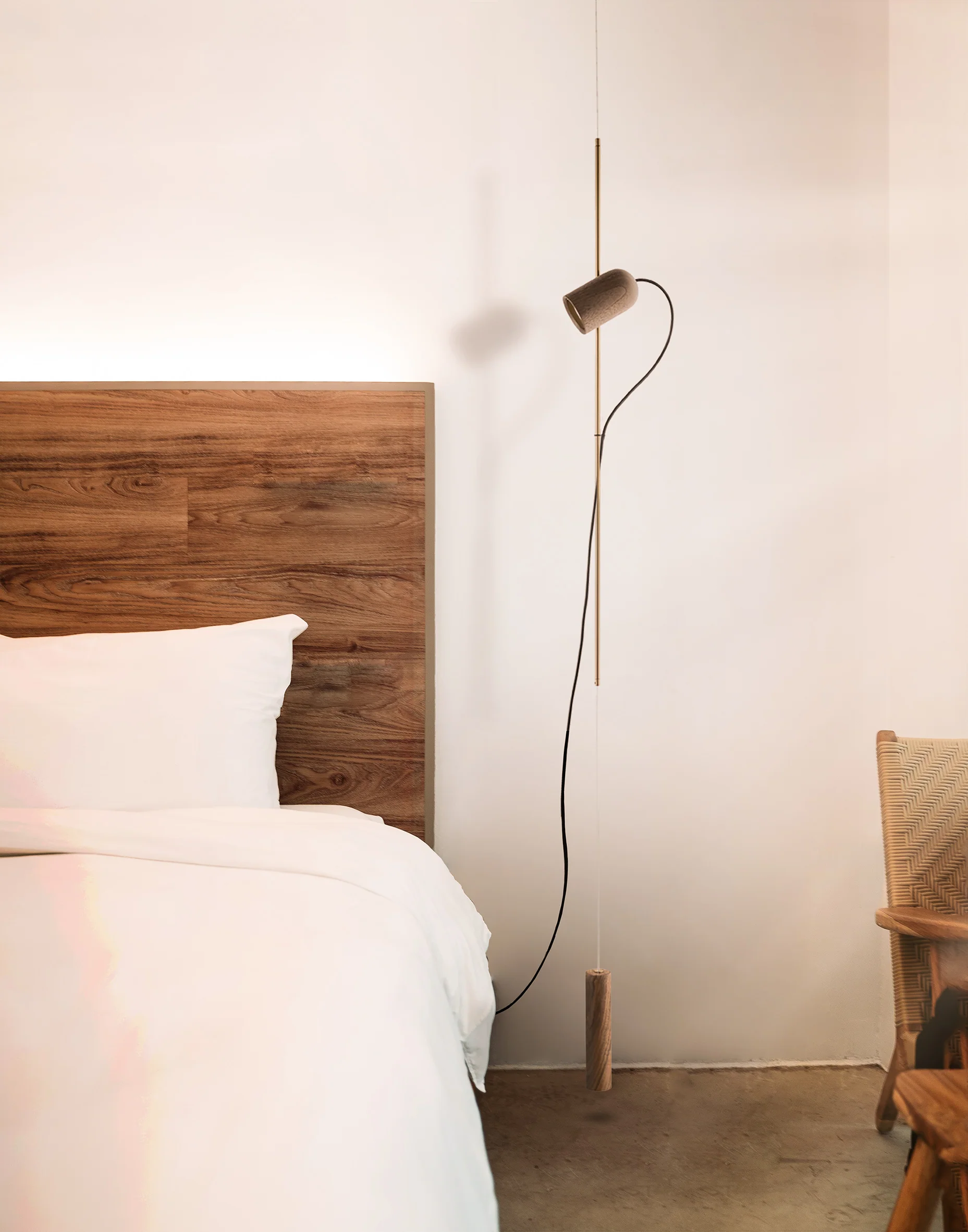 Lampa wisząca ONFA drewno orzechowe z mosiężnym wykończeniem - Image 4