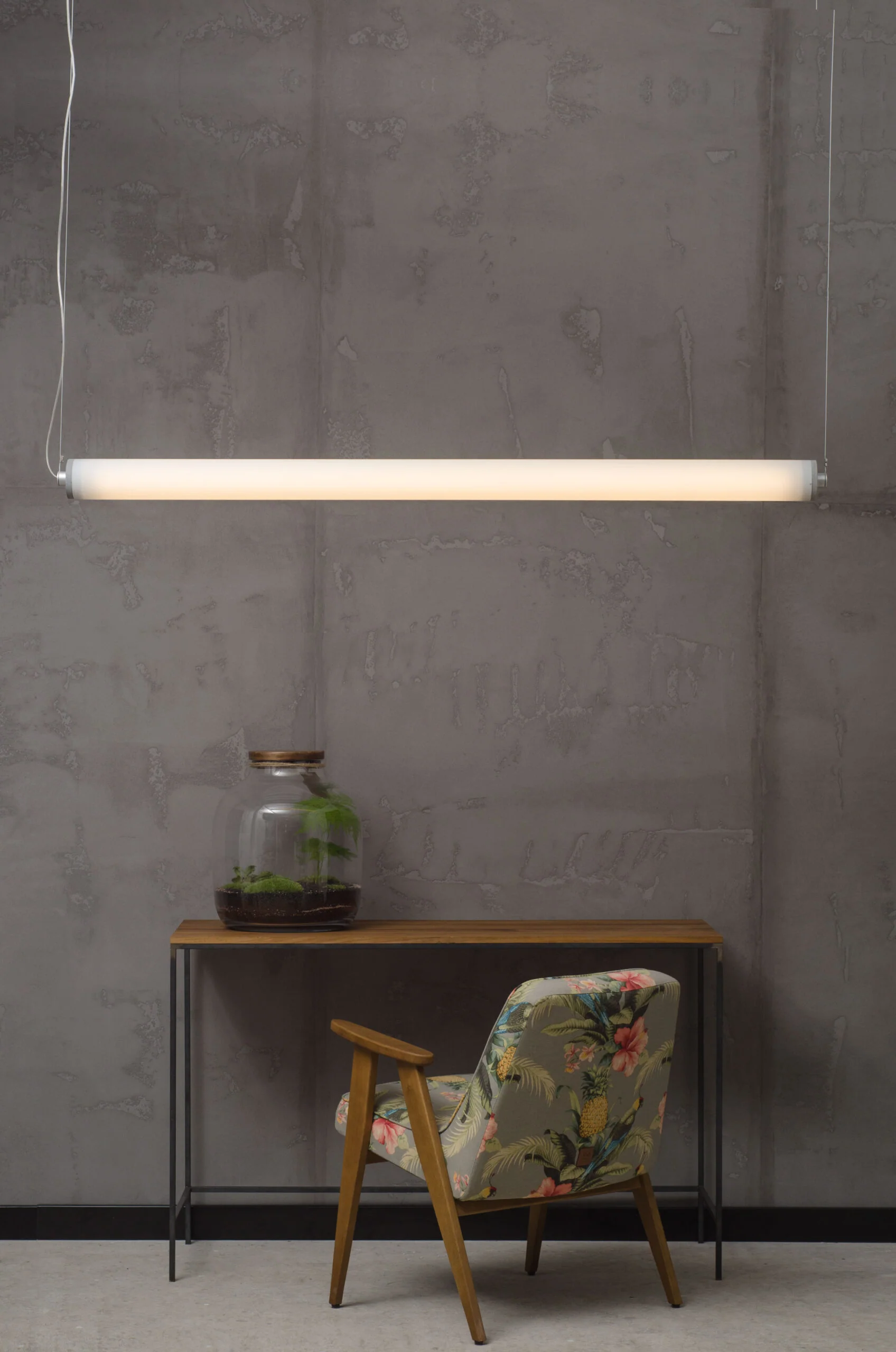 Lampa wisząca pozioma LONGA mleczny klosz z betonowym detalem - Image 4