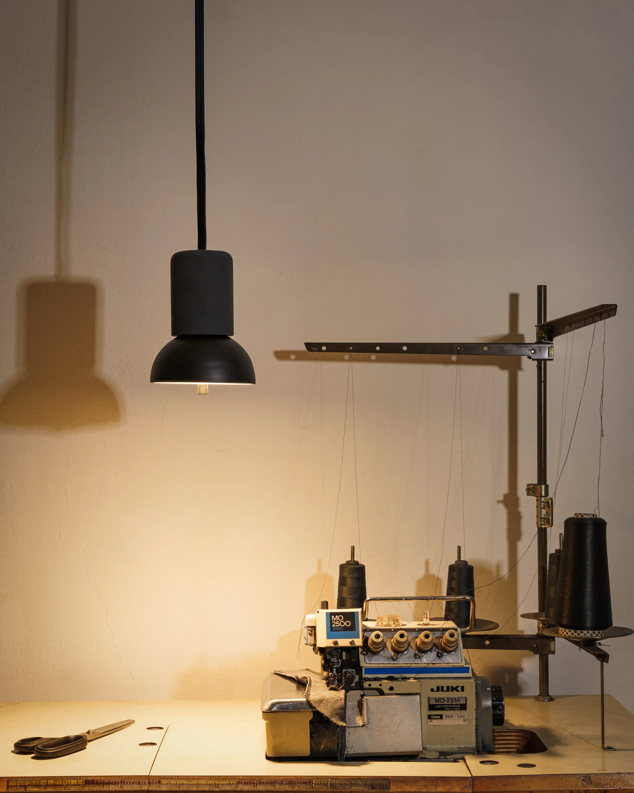 Lampa wisząca GIRO VELVET beton z aksamitem - Image 6