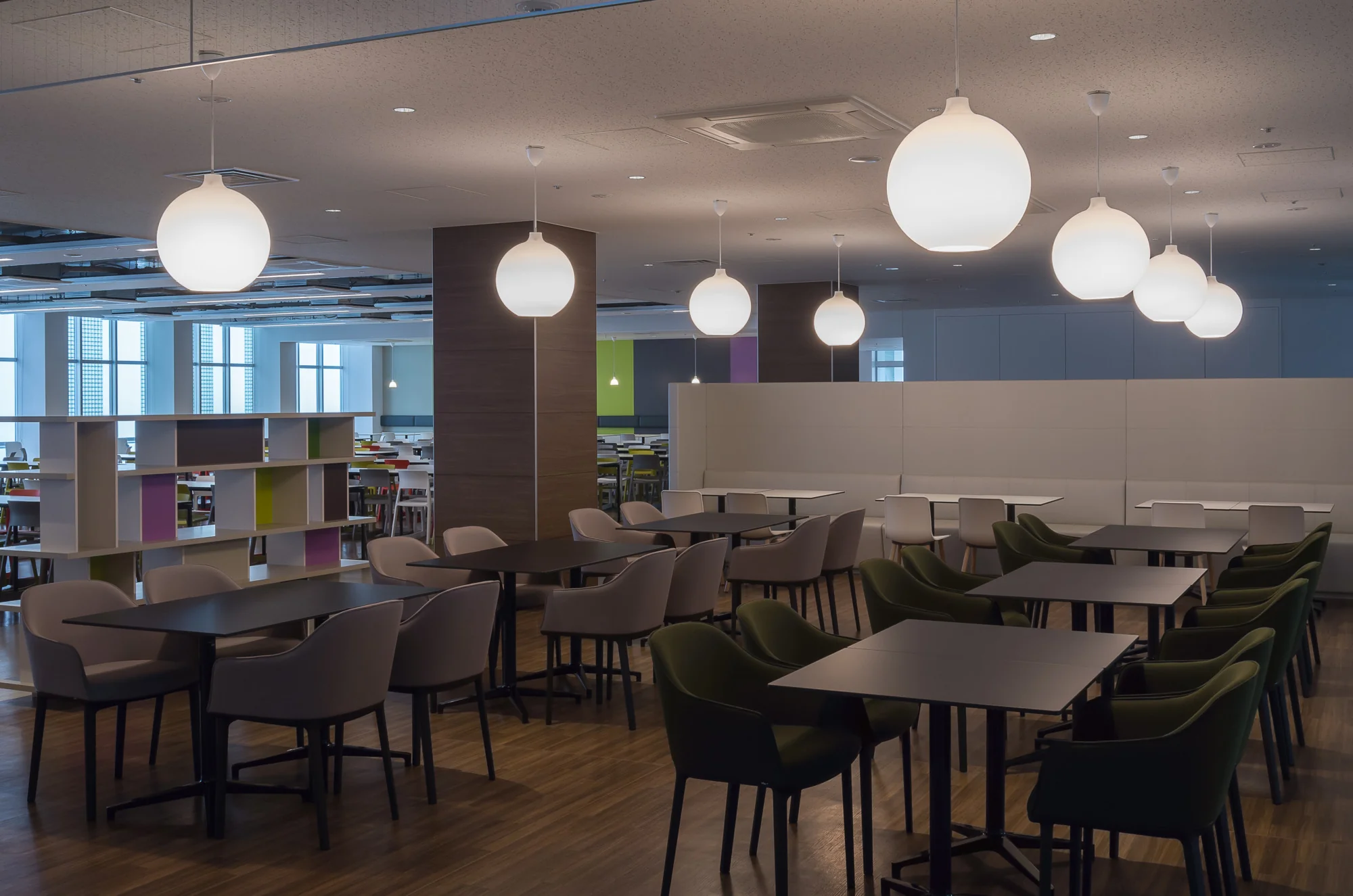 Lampa wisząca WOHLERT białe szkło - Image 39