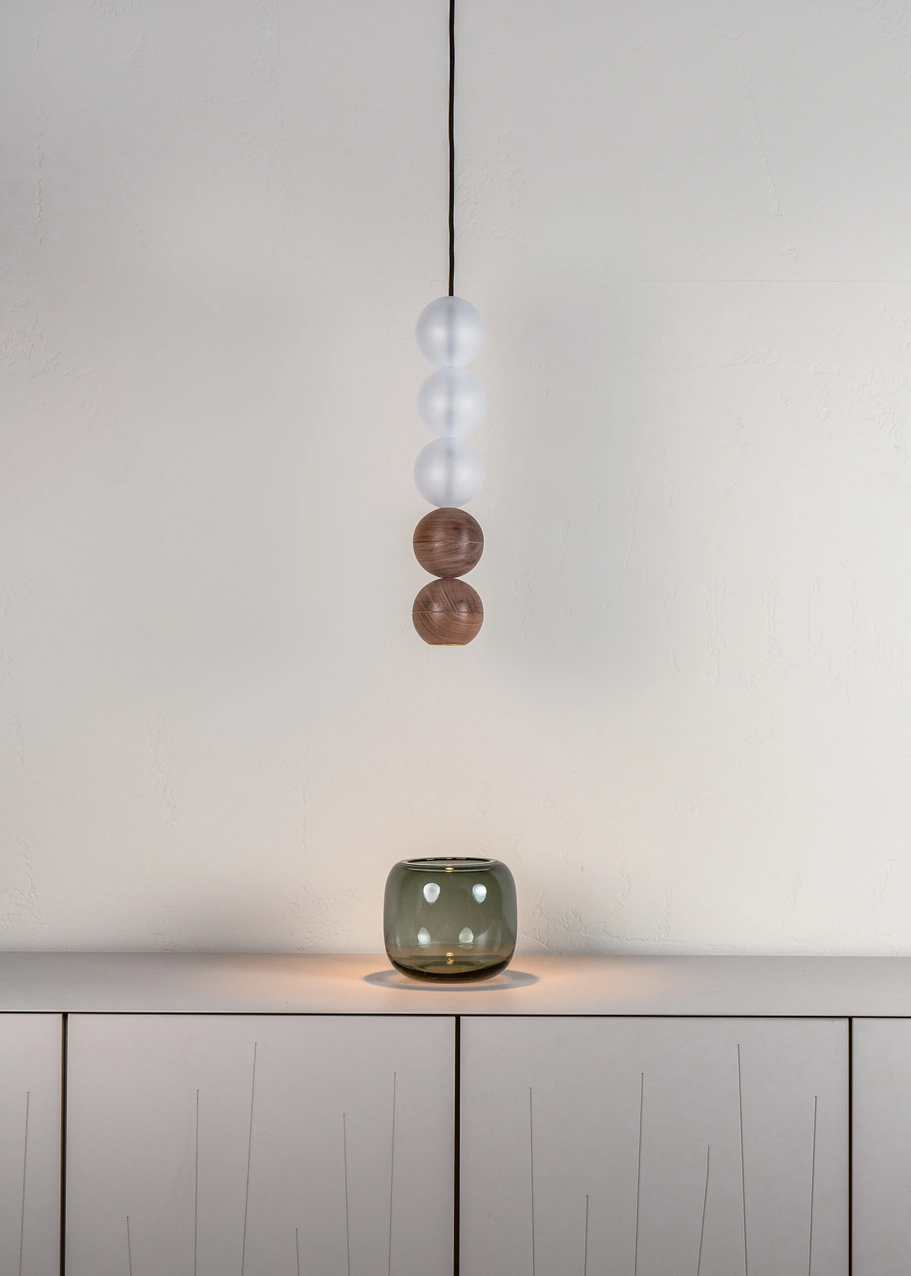 Lampa wisząca WOODOO GLASS lite drewno orzechowe - Image 6