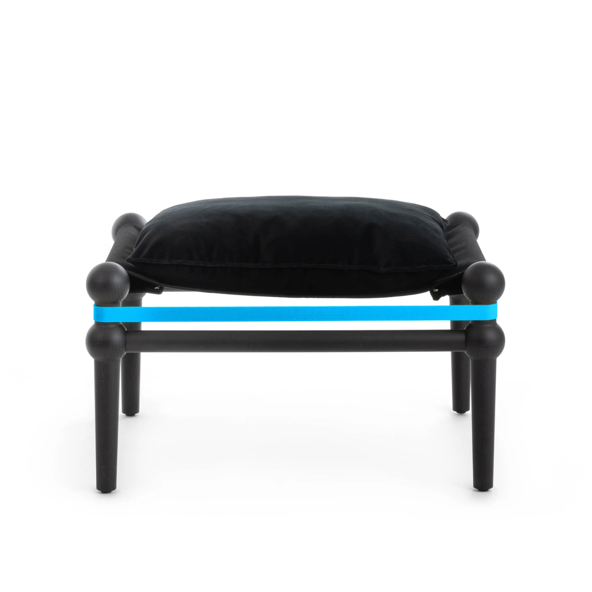 Otomana TWAIN personalizowana z czarną bukową podstawą - Image 3