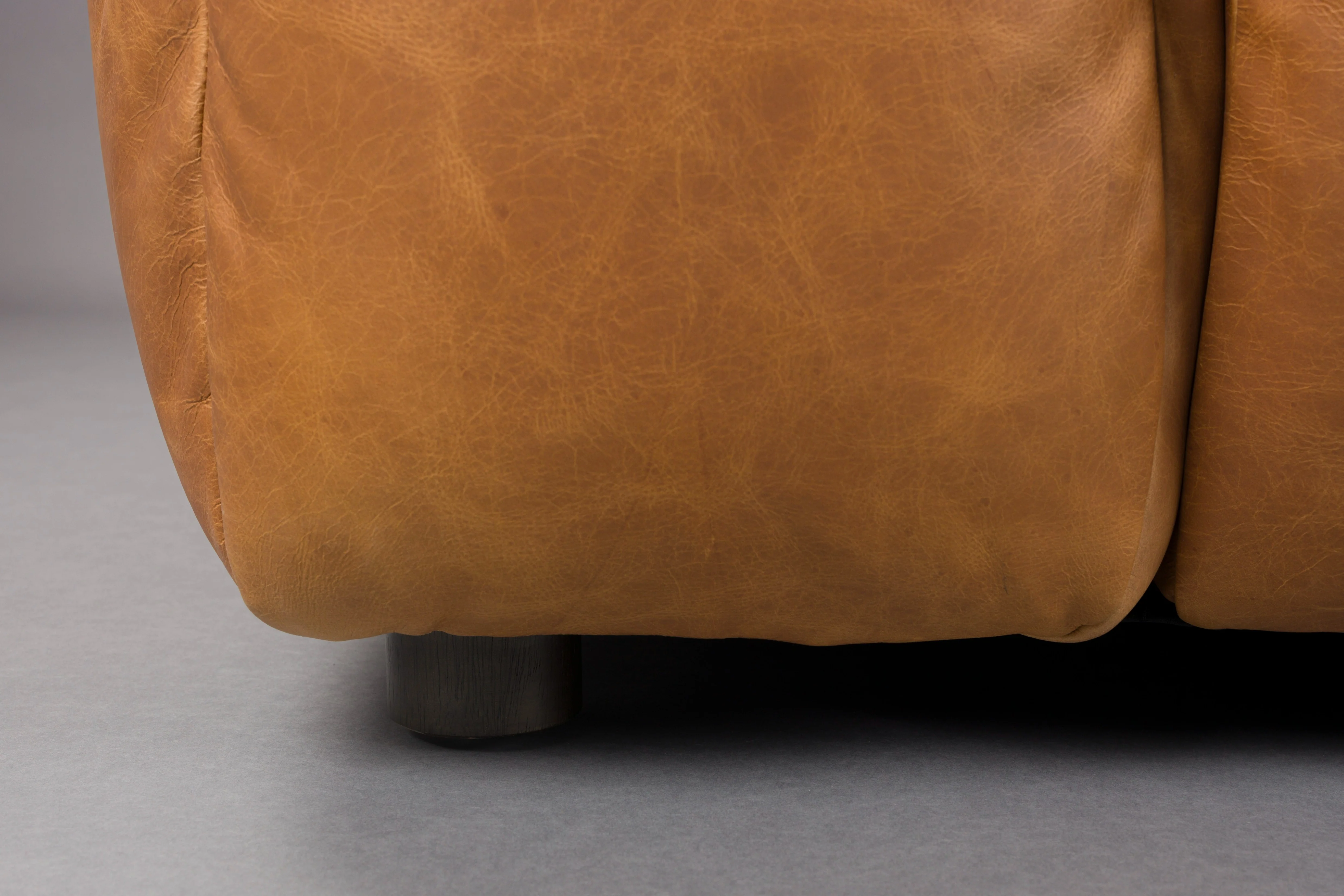 Sofa 3-osobowa HACKMAN koniakowa skóra - Image 7