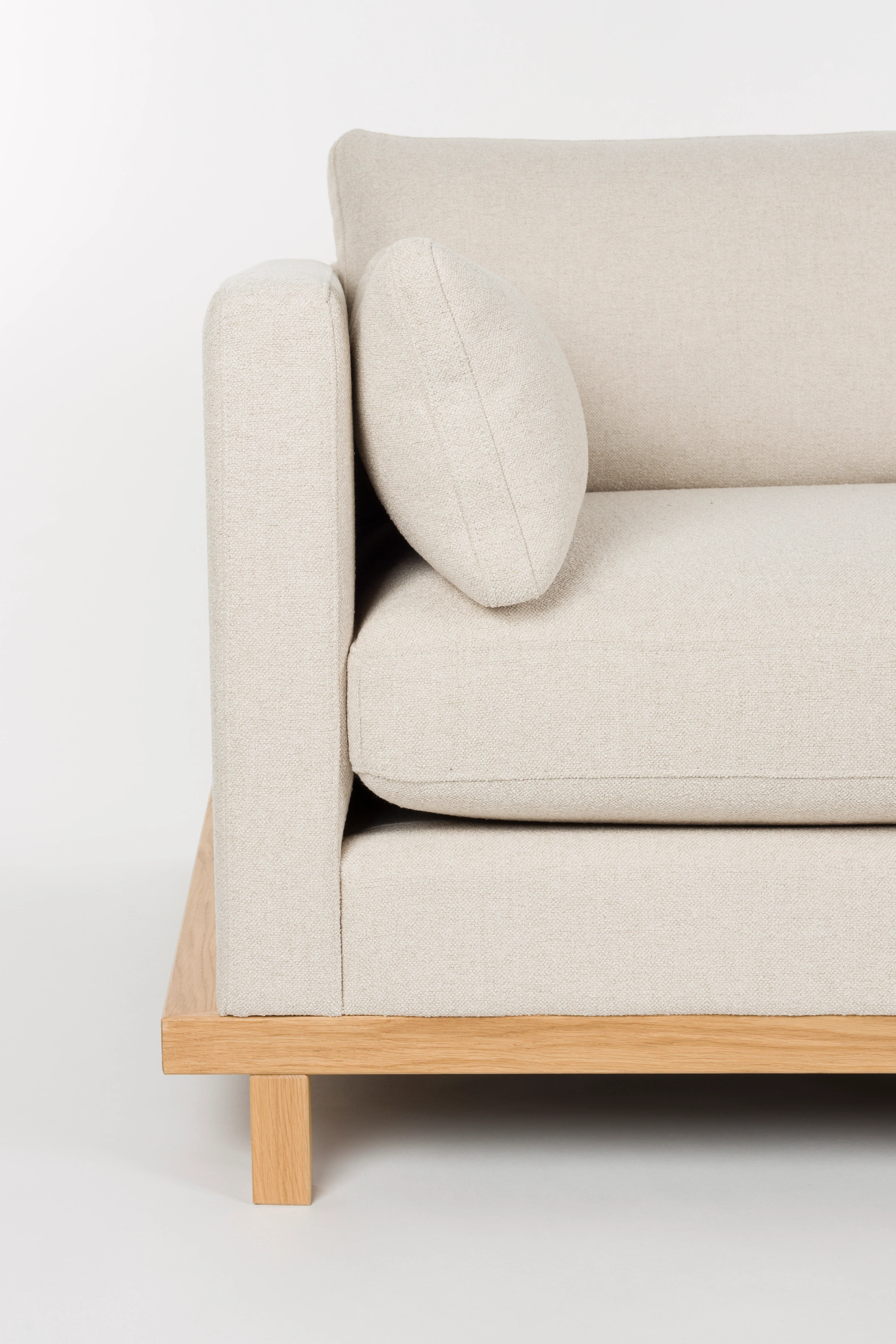 Sofa 4,5-osobowa BLOSSOM beżowy z drewnianą podstawą - Image 5
